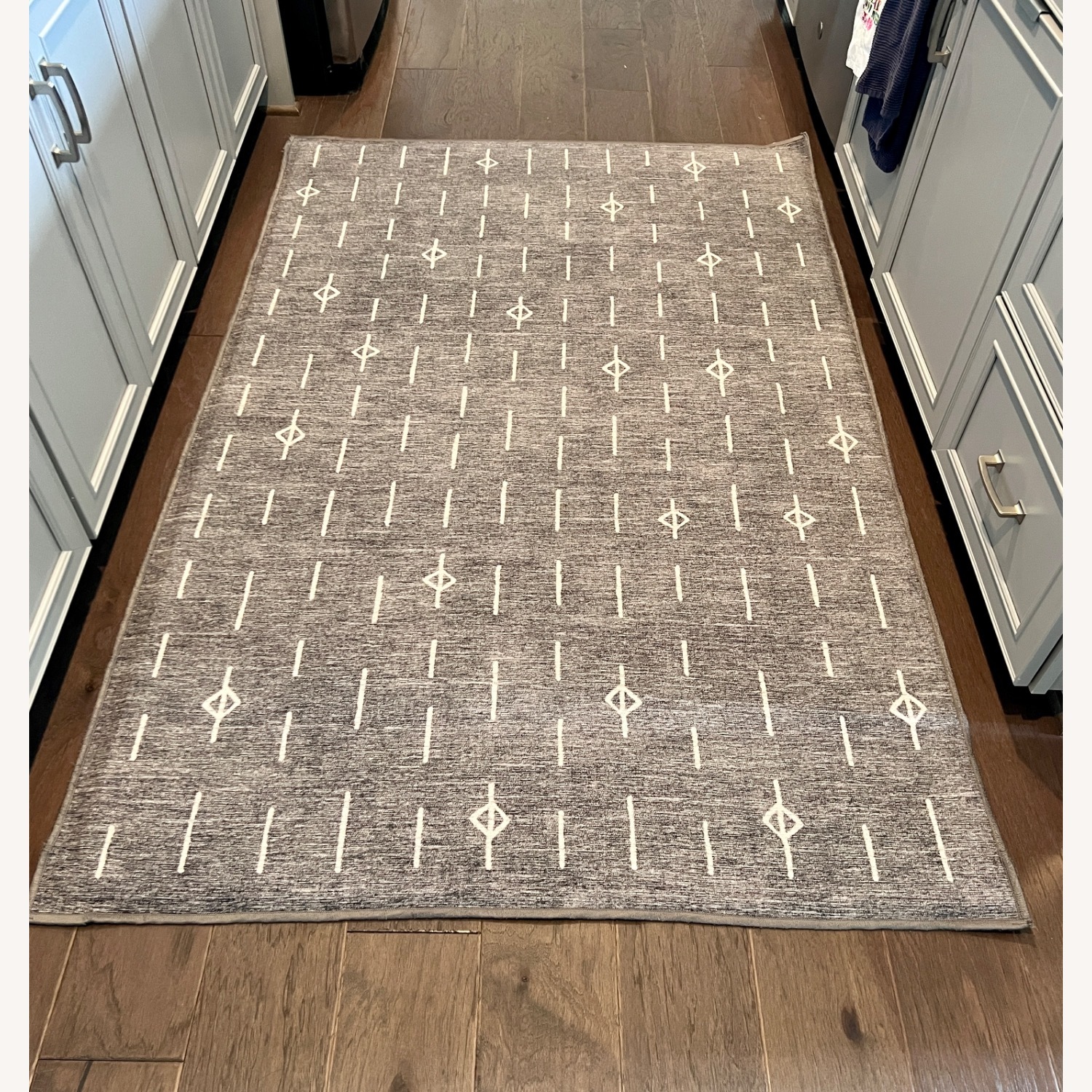 Ruggable Light Gray Area Rug 4' x 6' - image-2