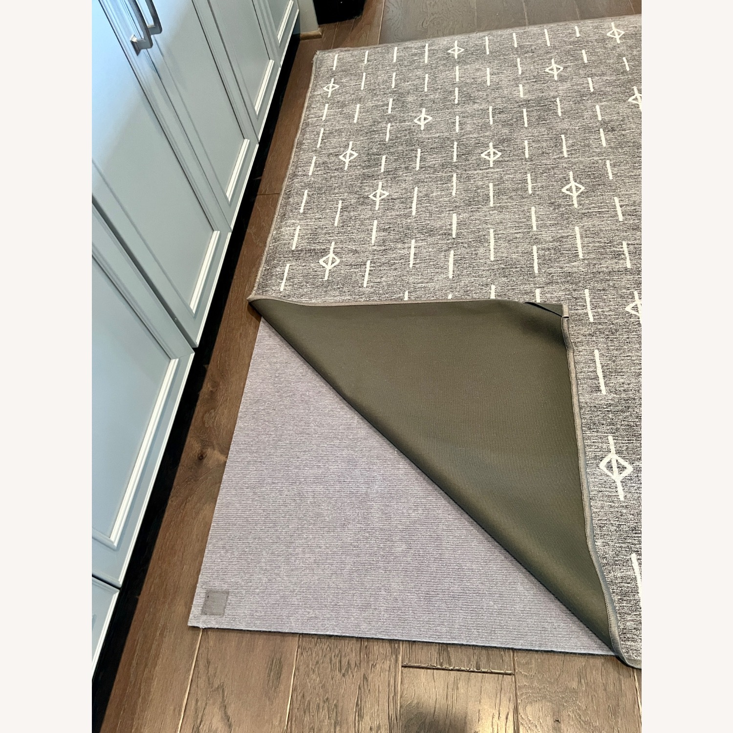 Ruggable Light Gray Area Rug 4' x 6' - image-3