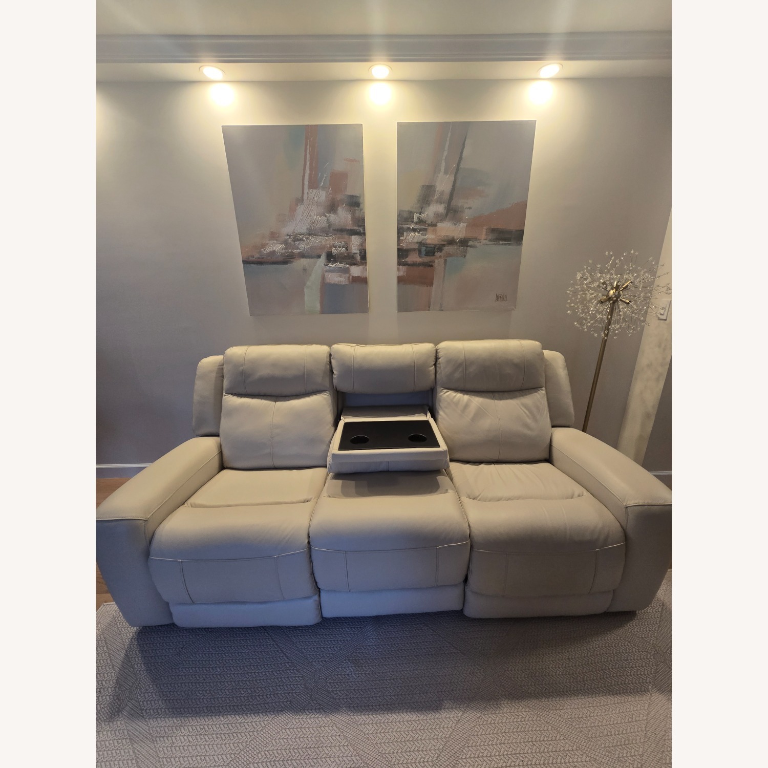 Bob's Discount Furniture Leather 3+ Seater Sofa - image-4