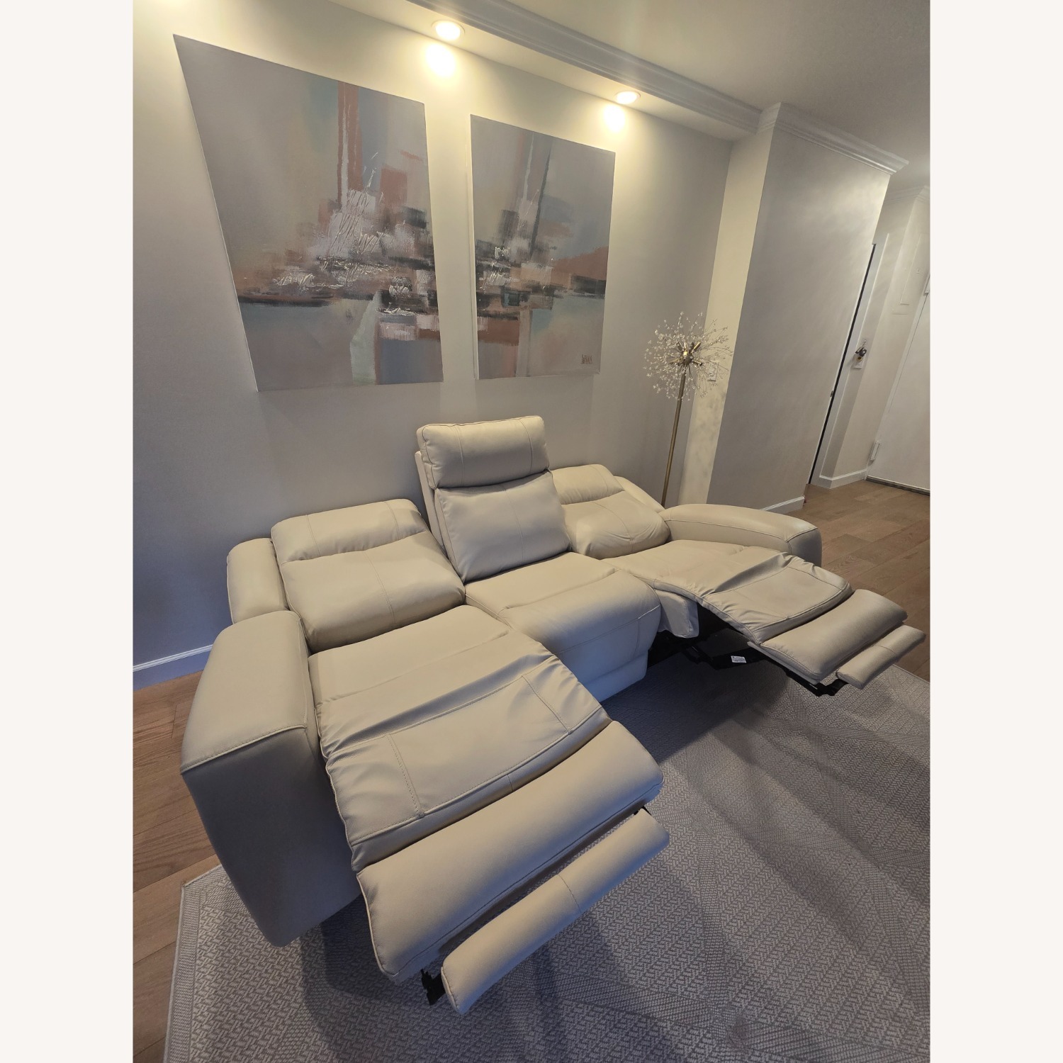 Bob's Discount Furniture Leather 3+ Seater Sofa - image-2