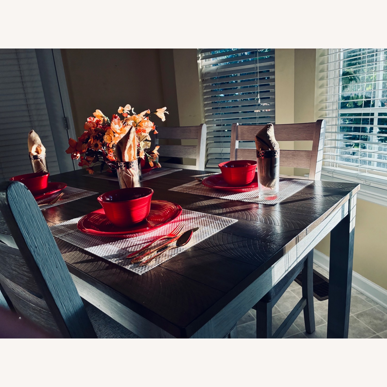 Farmhouse-Style Kitchen Table with 6 Chairs - image-4