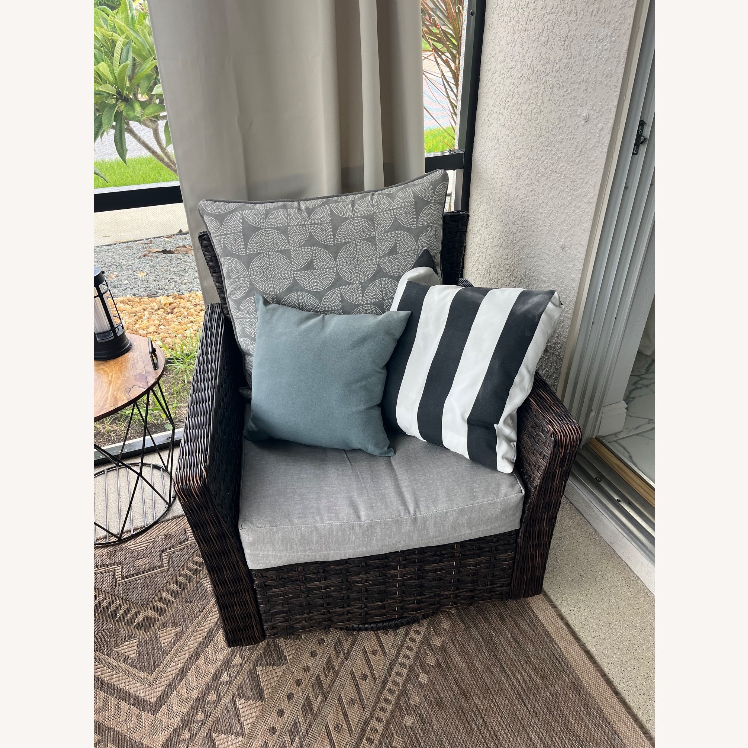 Broyhill Furniture Dark Brown Patio Furniture - image-7
