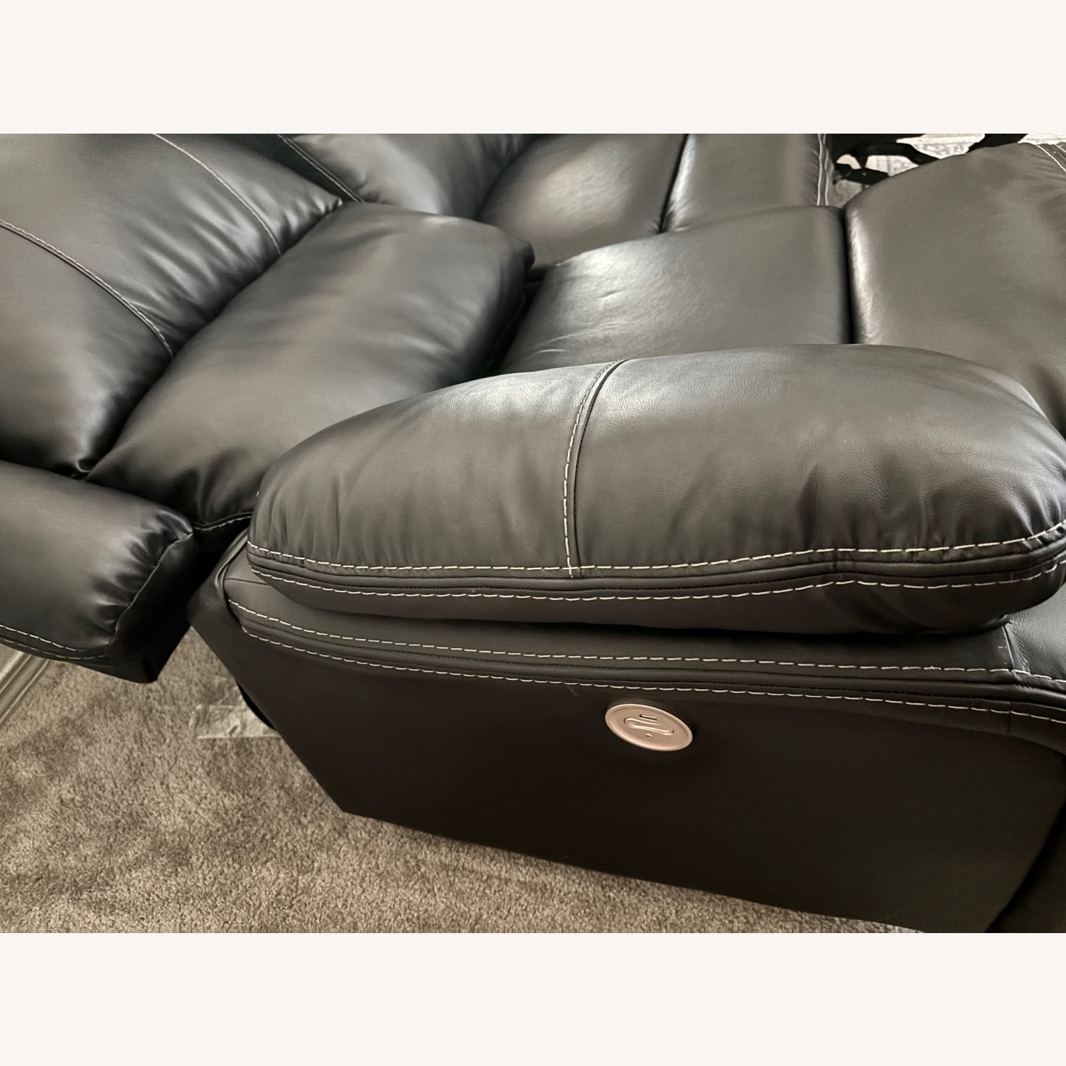 Ashley Furniture Caderwell Black Leather 3+ Seater Sofa - image-6