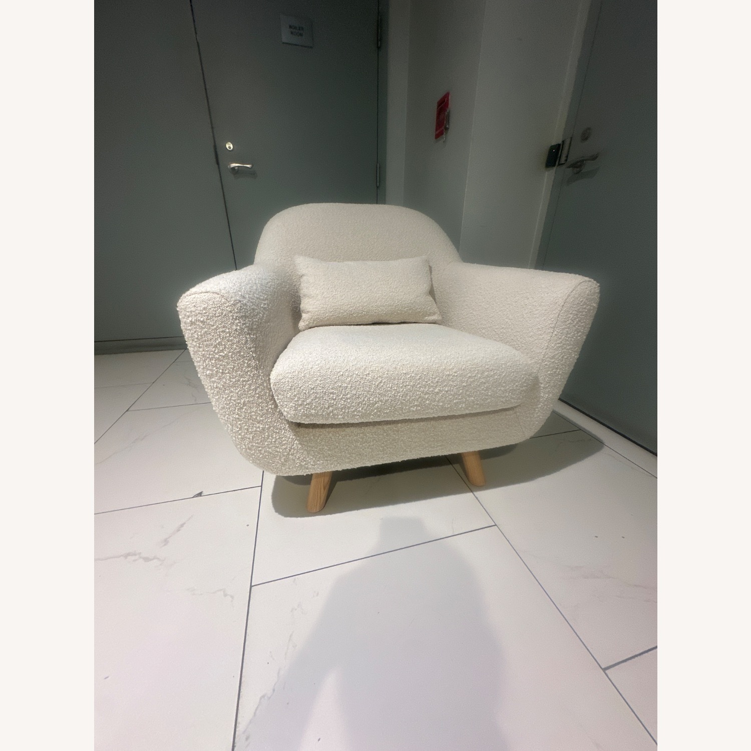 Article Gabriola Chair - image-1