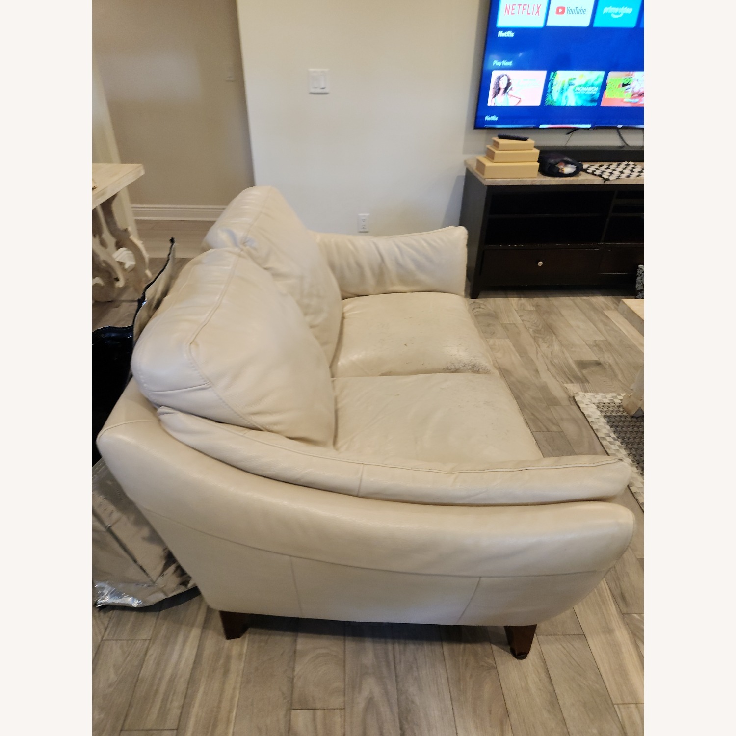 Natuzzi  White Leather 2 Seater Sofas - image-5