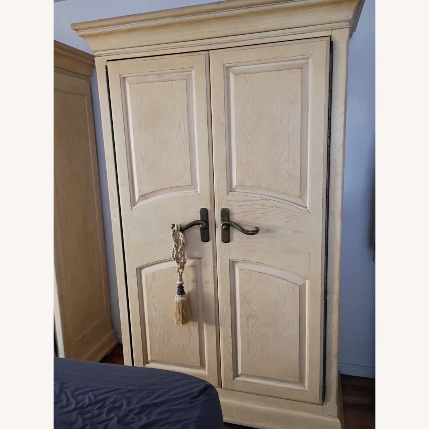 Thomasville Furniture Industries Headboard - image-5