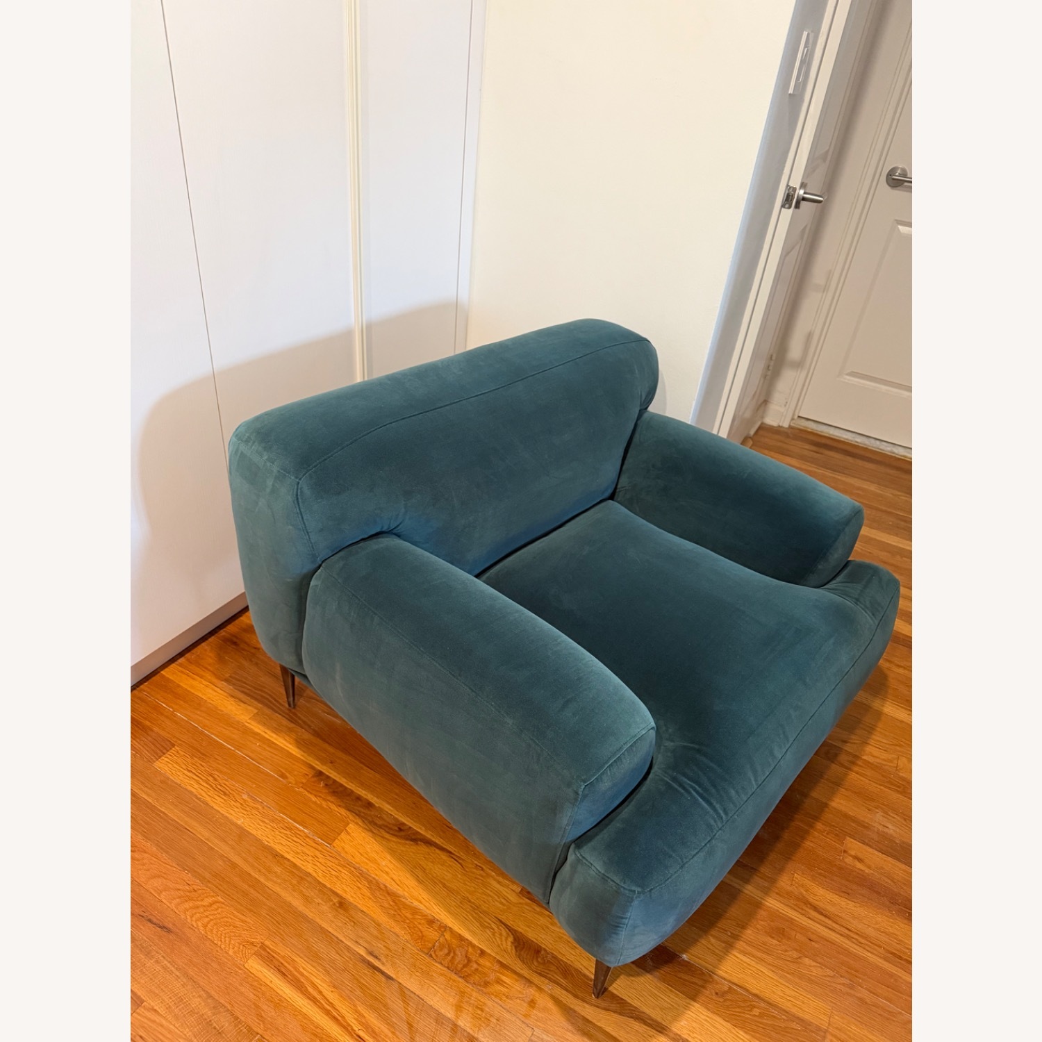 Article Abisko 42.5" Velvet Lounge Chair - image-2