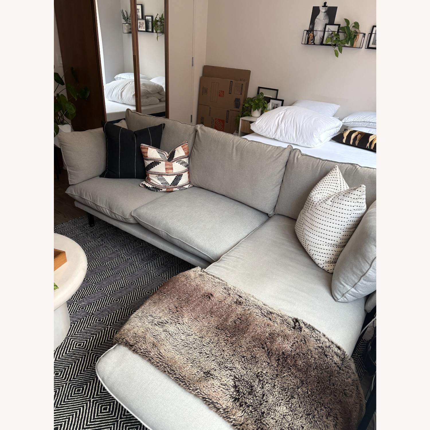 Floyd 1.0 2 Piece Sectional - image-4