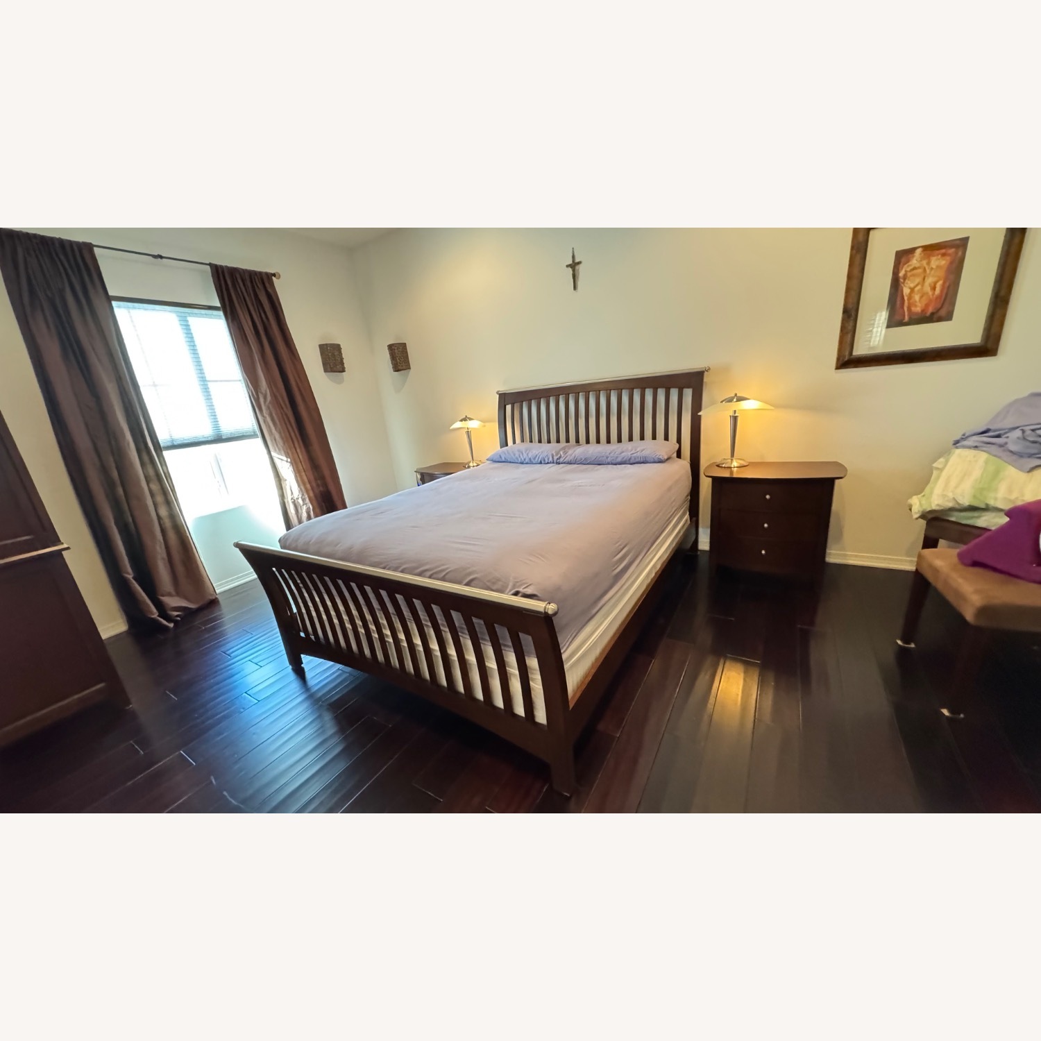Thomasville Retro Ve Queen Size Sleigh Bed - image-4