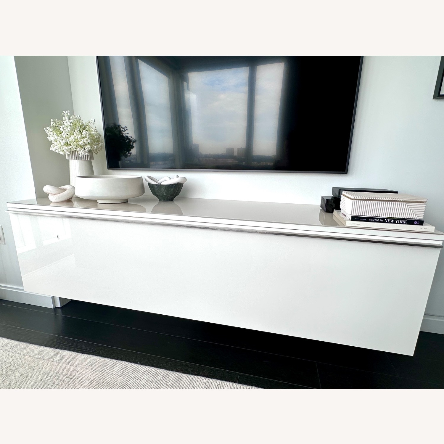 Italian Misura Emme White Gloss Laquered Sideboard - image-3