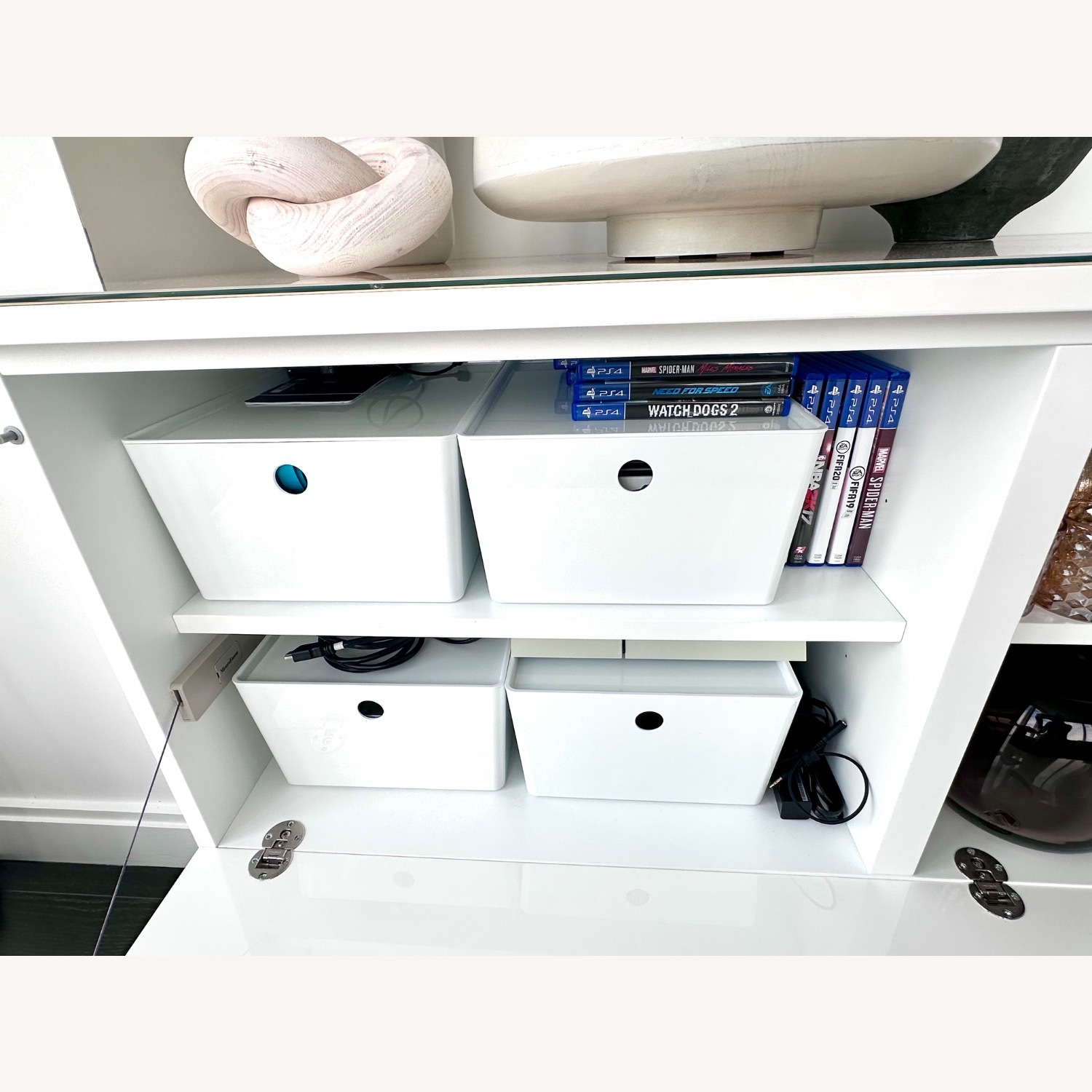 Italian Misura Emme White Gloss Laquered Sideboard - image-16
