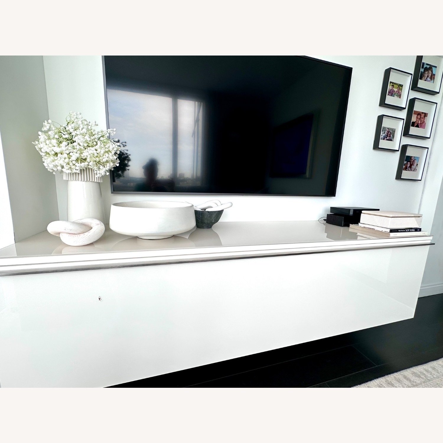 Italian Misura Emme White Gloss Laquered Sideboard - image-12