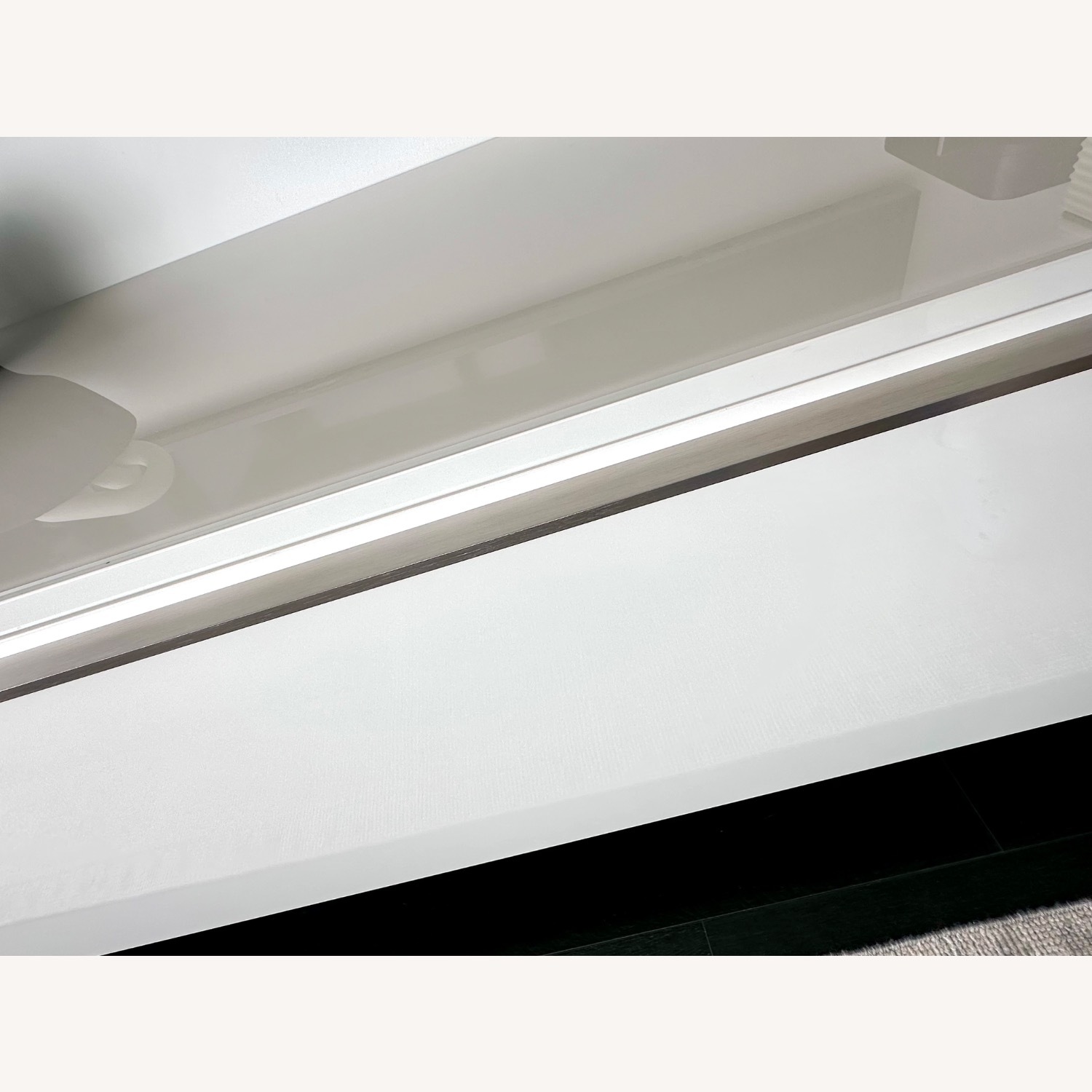 Italian Misura Emme White Gloss Laquered Sideboard - image-5