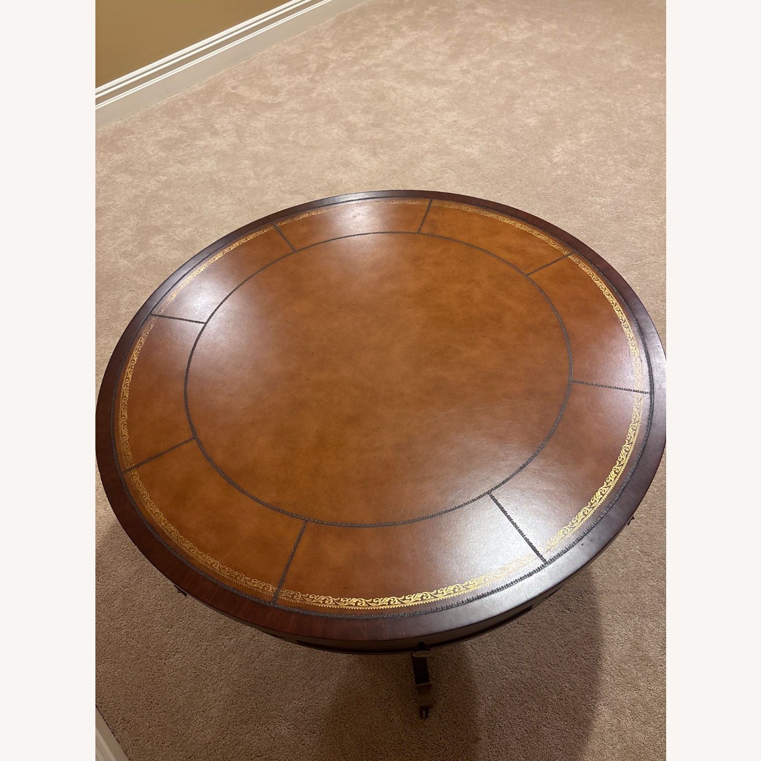 Elegant Ethan Allen Foyer Side Table  - image-4