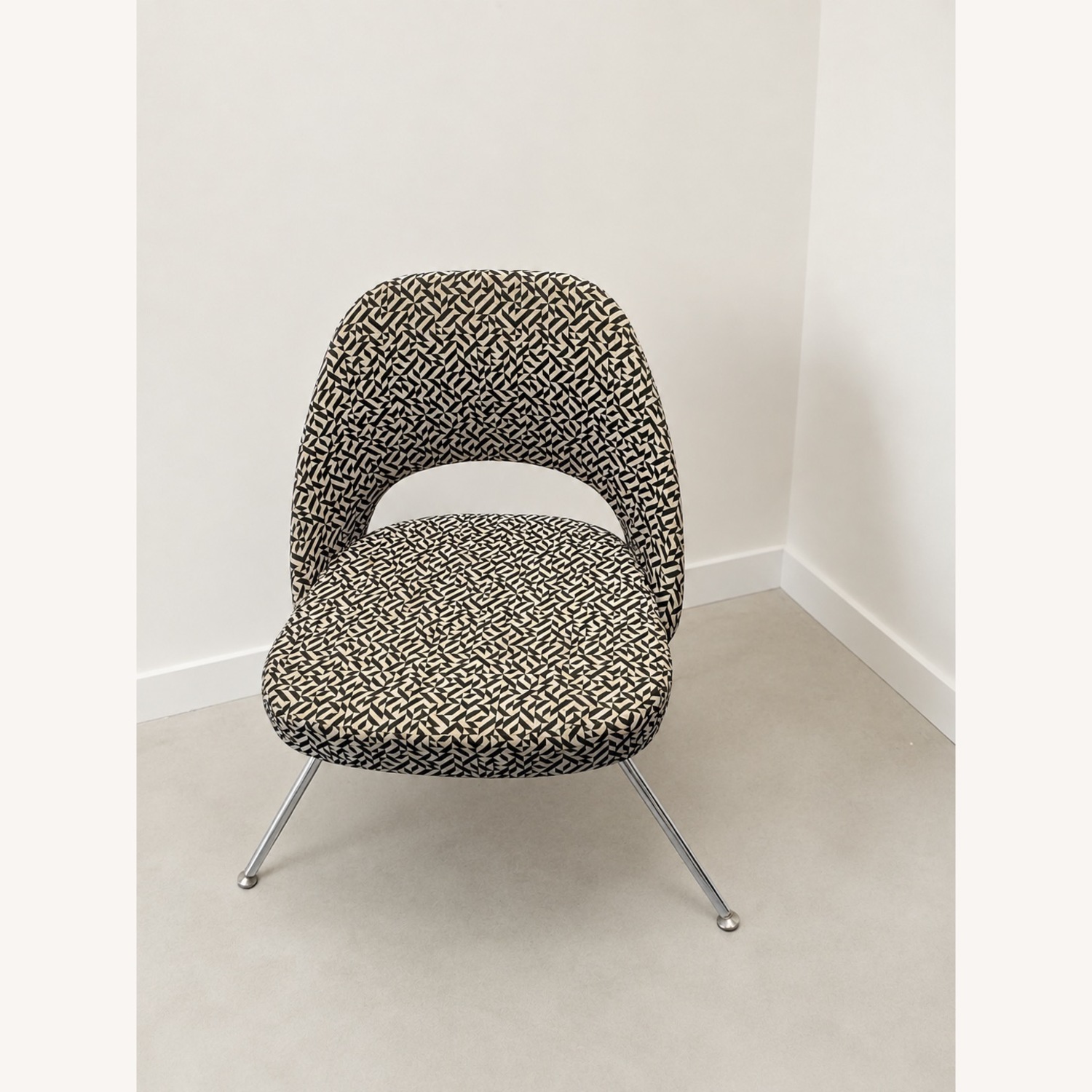 Knoll Saarinen Fabric Accent Chairs - image-2