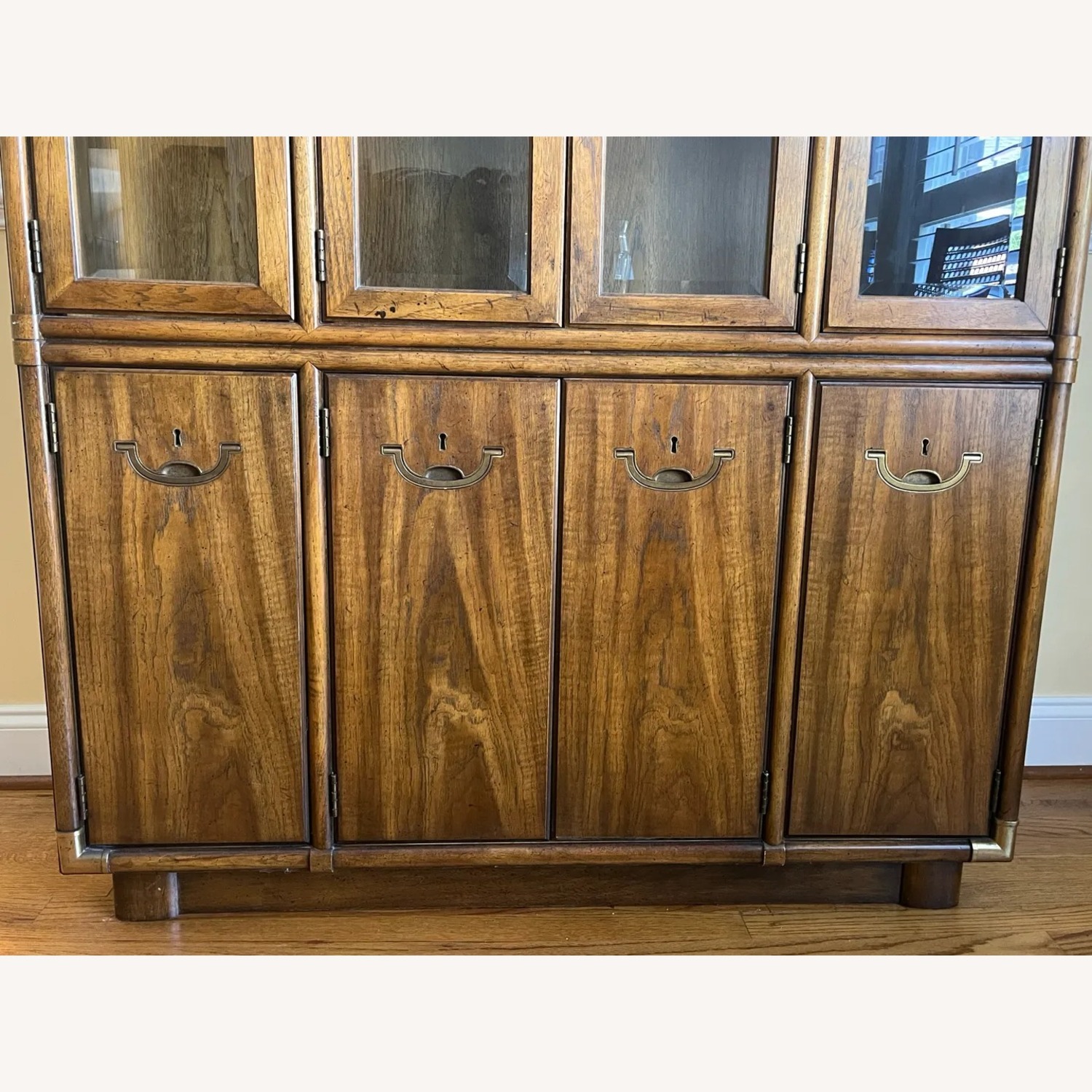 Drexel Heritage Illuminated China Cabinet - image-3