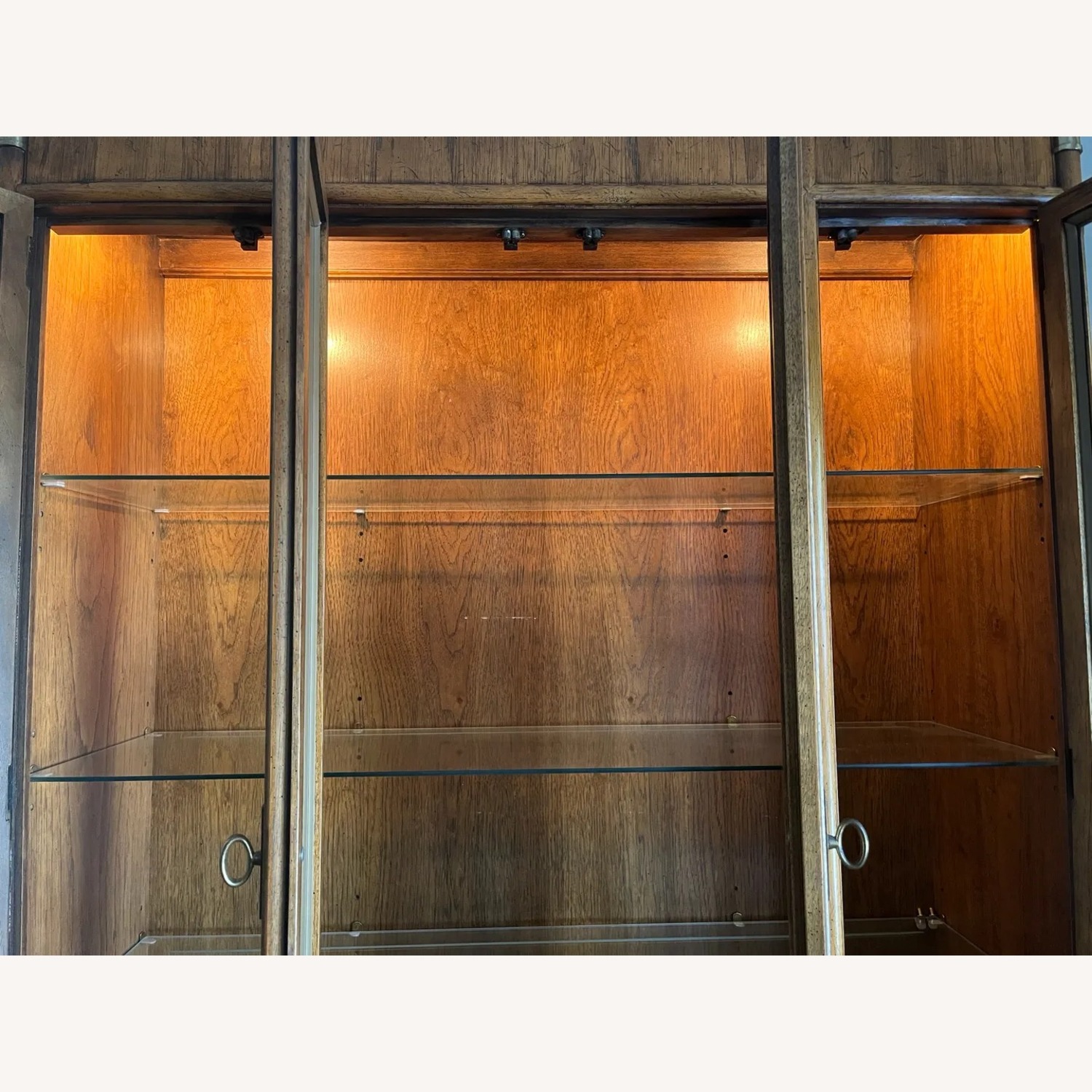 Drexel Heritage Illuminated China Cabinet - image-7