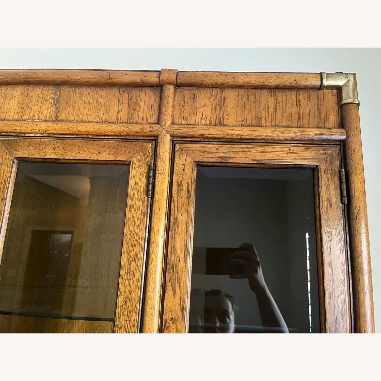 Drexel Heritage Illuminated China Cabinet - image-6