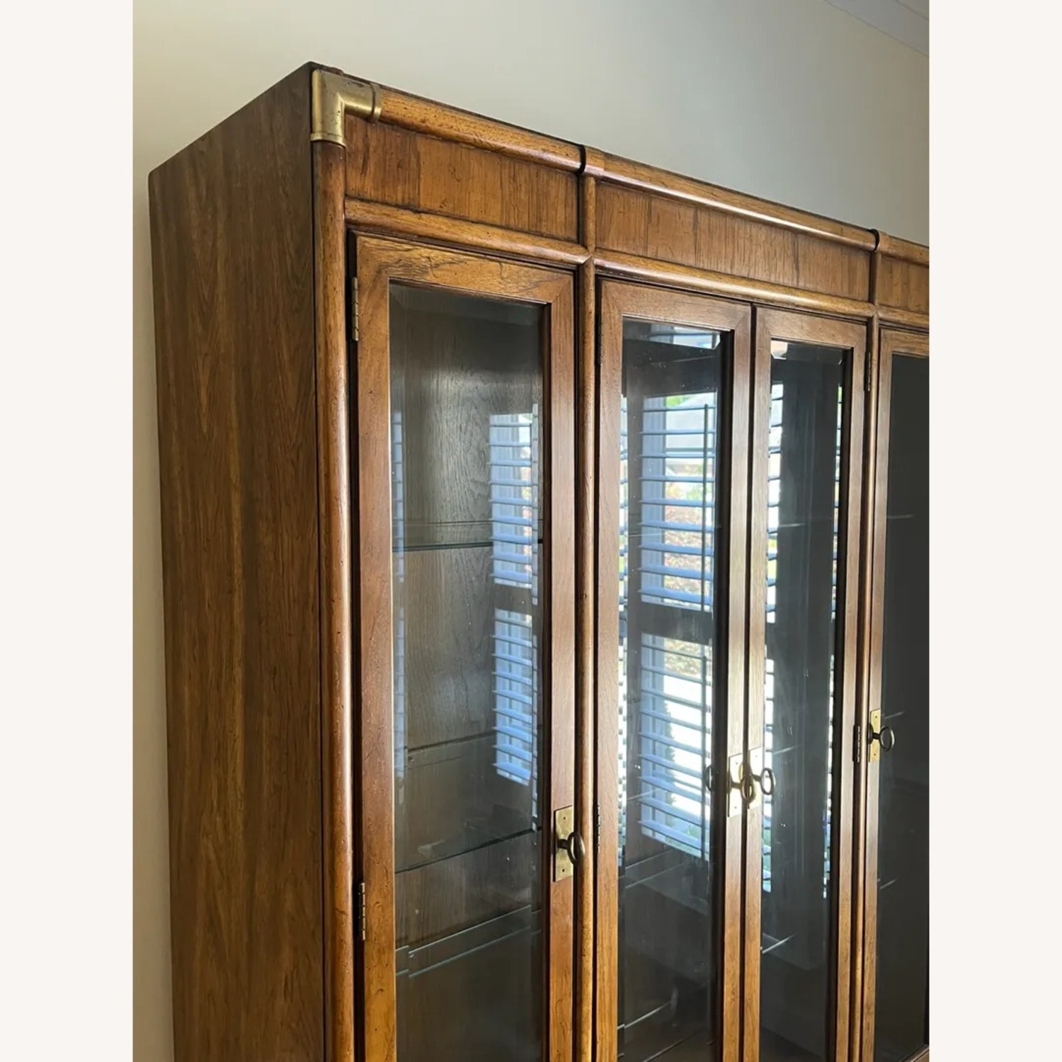 Drexel Heritage Illuminated China Cabinet - image-2