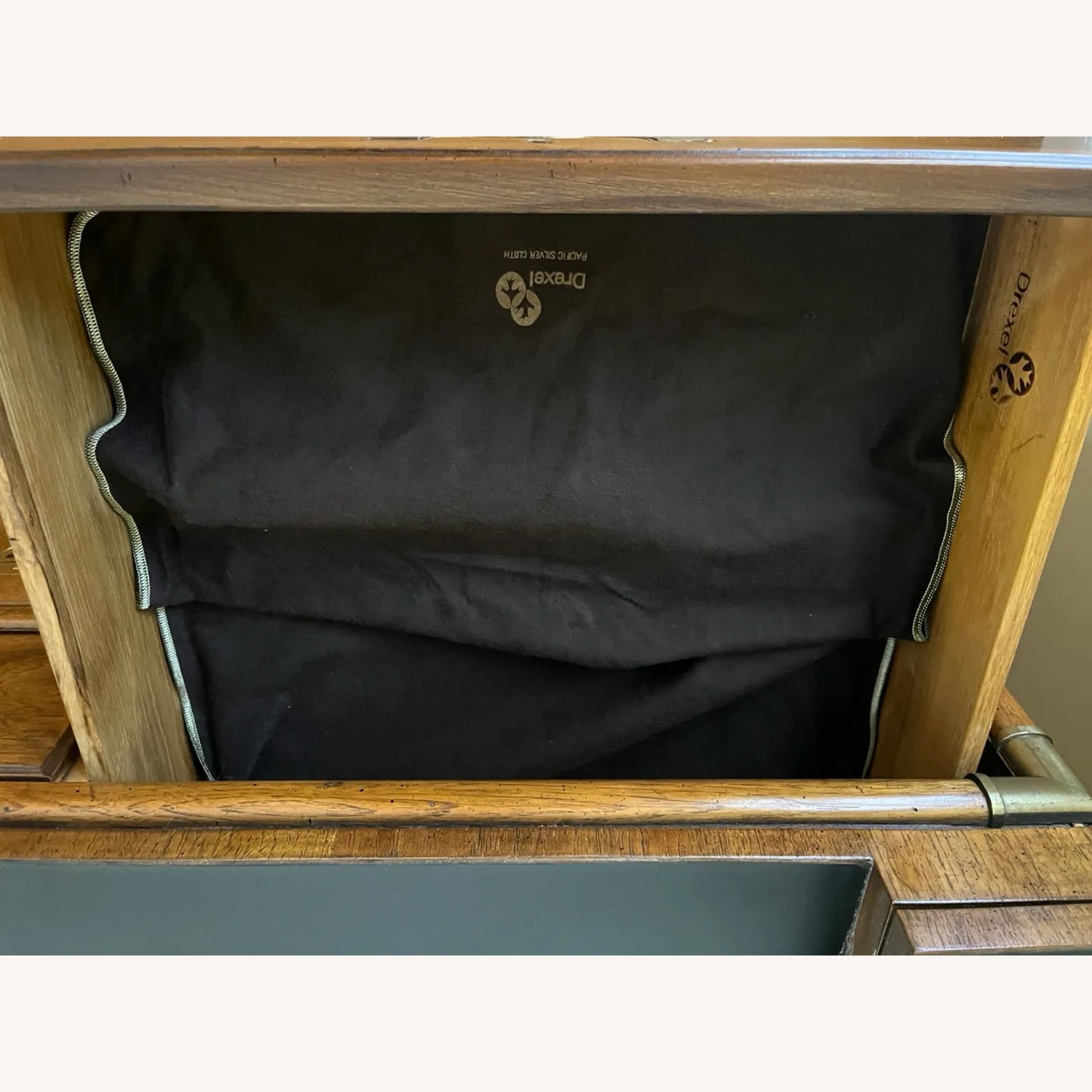 Drexel Heritage Accolade Dry Bar Cabinet - image-17
