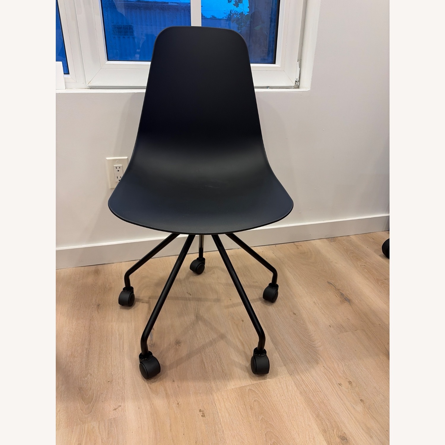 Article Black Office Chair - image-1