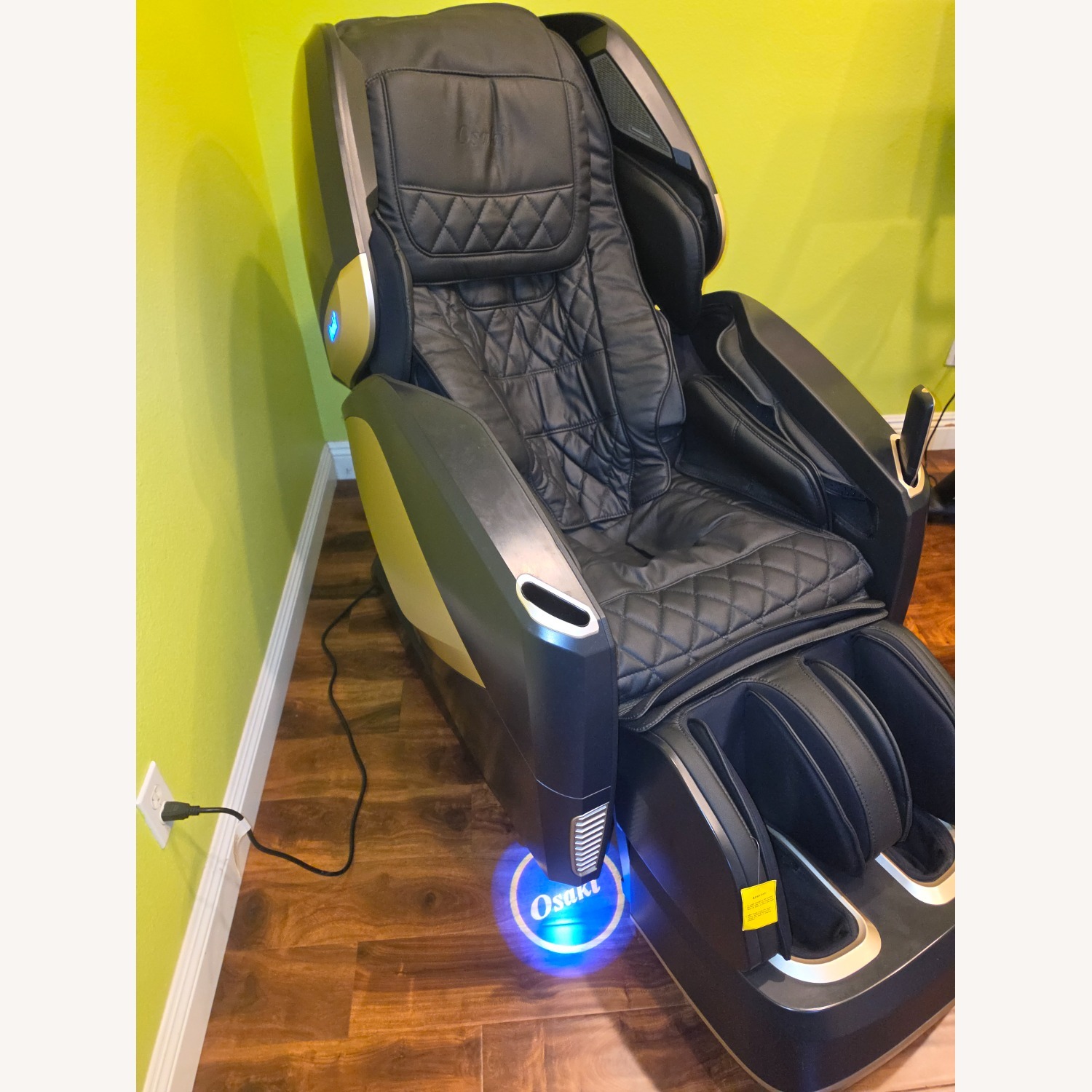 Massage Chair - Osaki OS-Pro Maestro 4D Recliner  - image-3