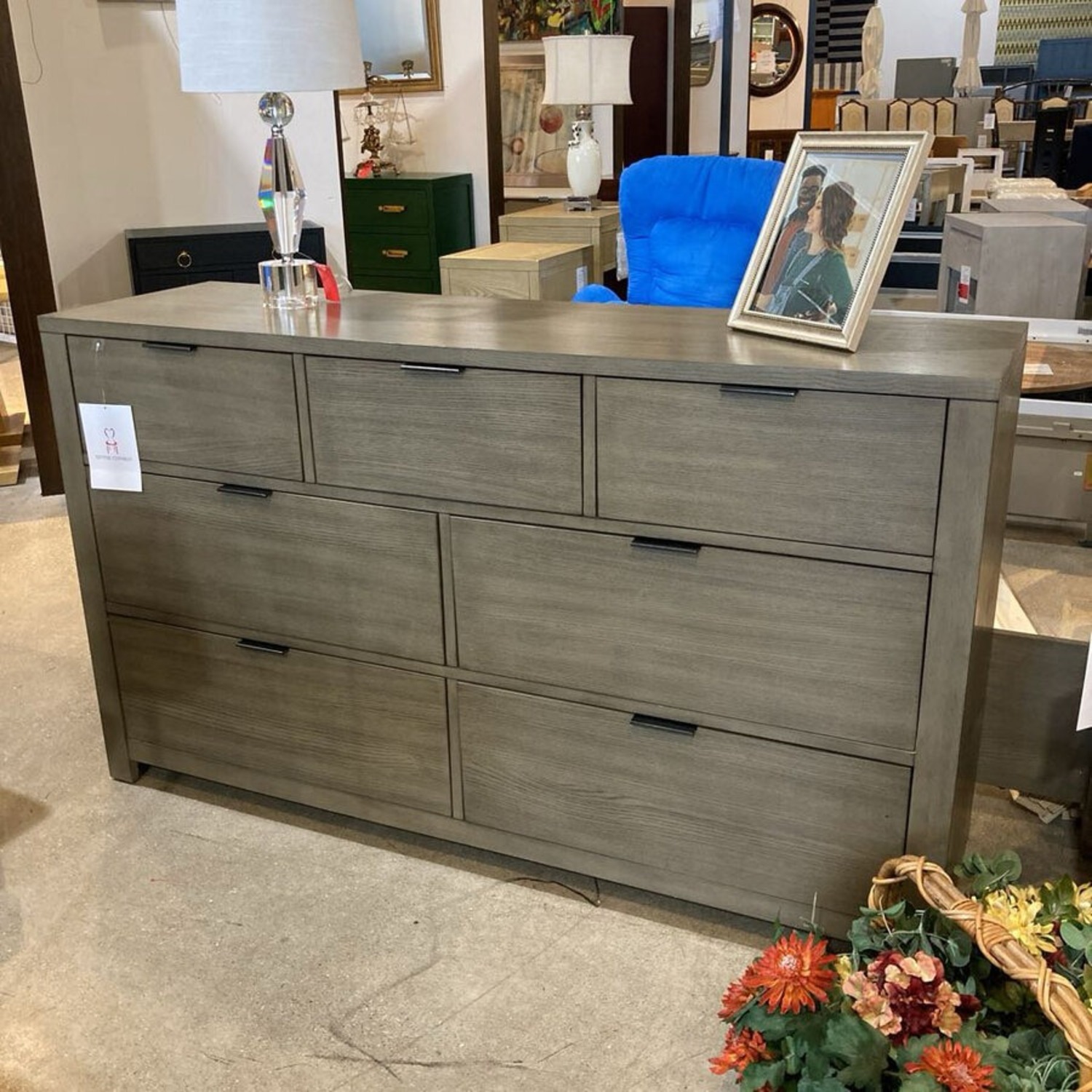 Modern 7-Drawer Dresser - image-2