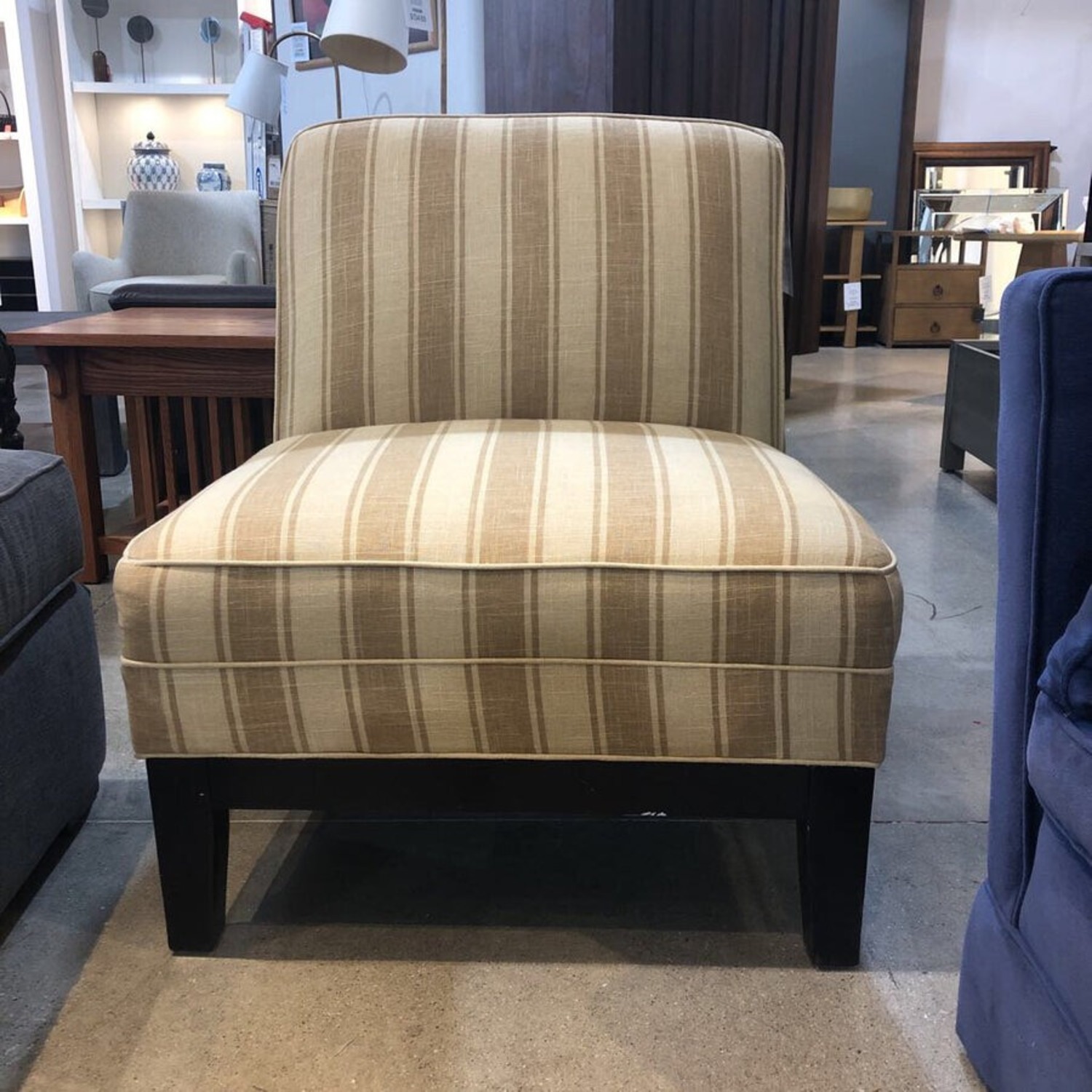 Upholstered Armless Striped Accent Chair - image-4