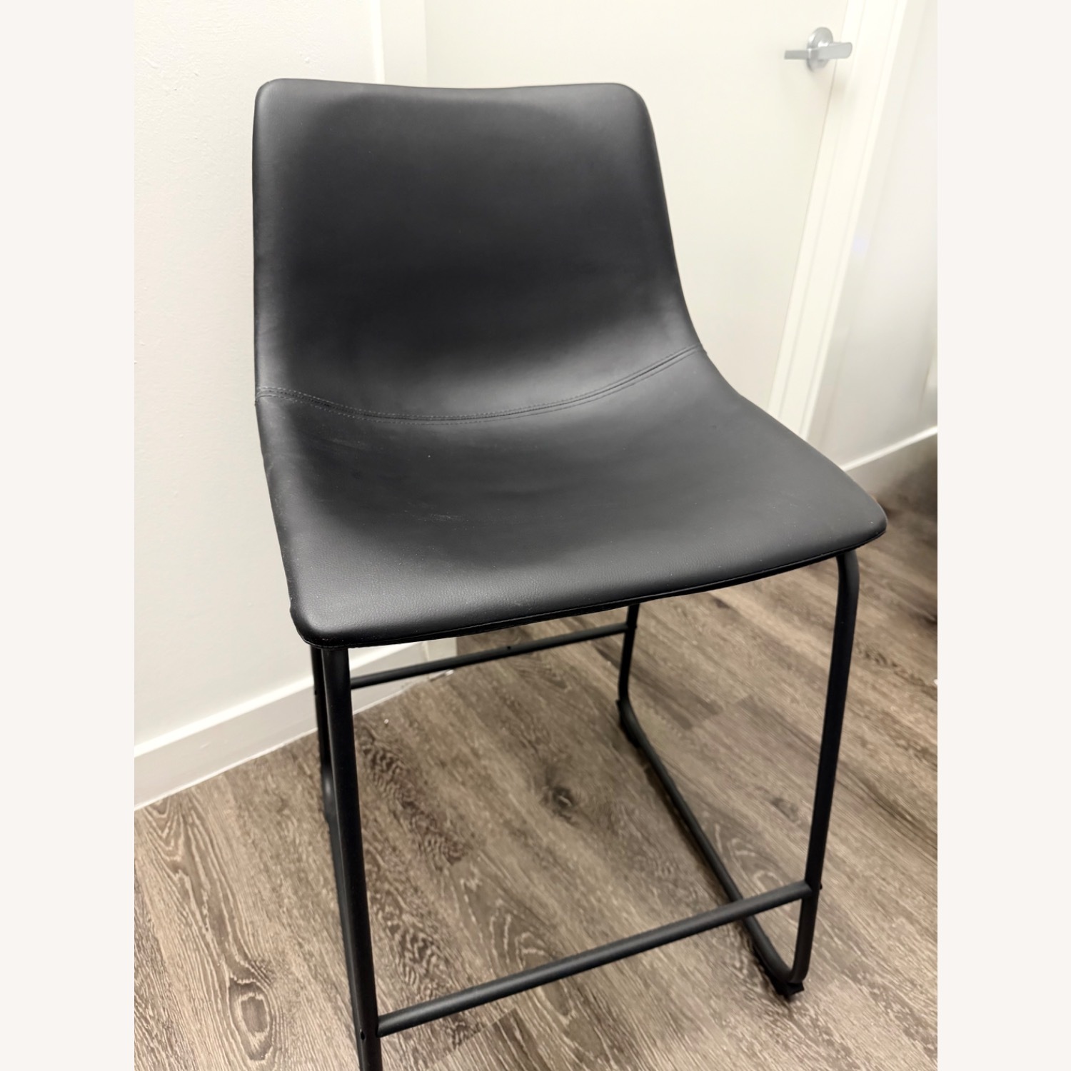 Signature Design Set of Black Stools - image-2