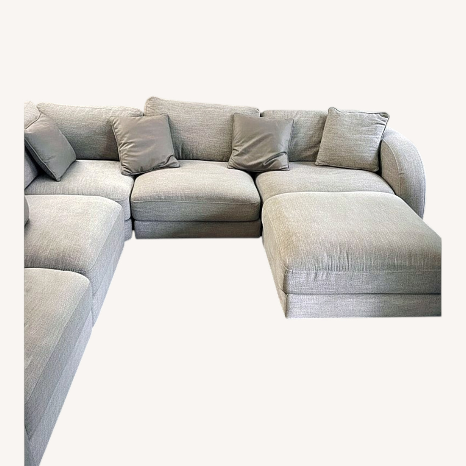 Bob's Discount 121’ 6 Piece Sectional - image-0