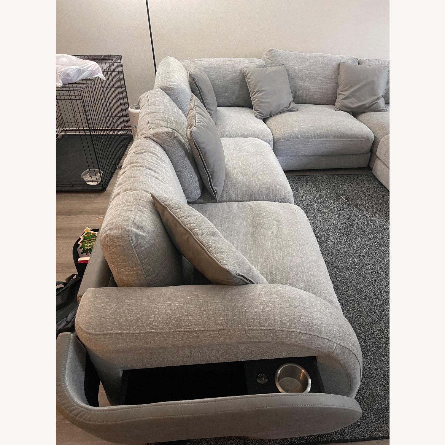 Bob's Discount 121’ 6 Piece Sectional - image-3