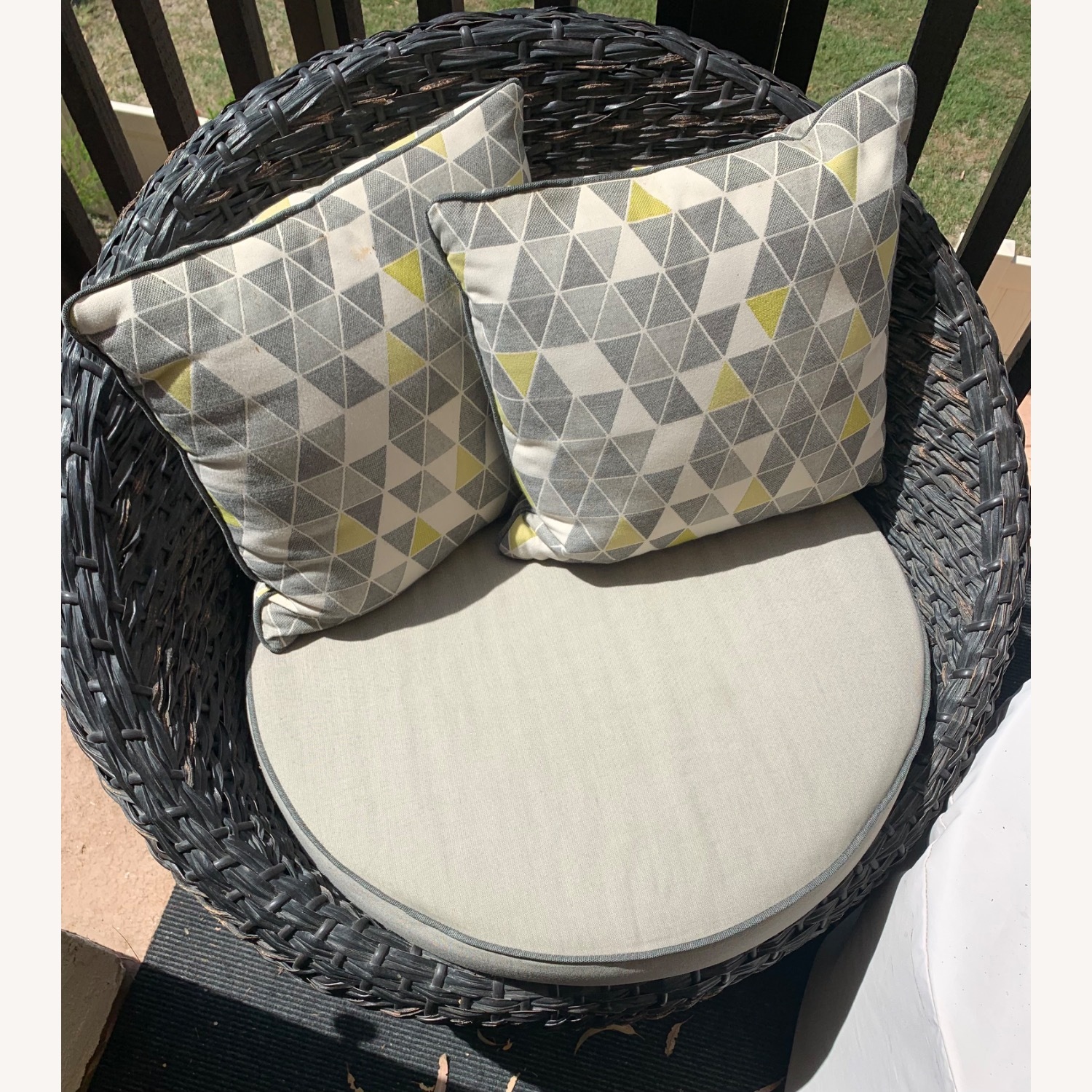 Outdoor Swivel Chair Set + Table - image-7