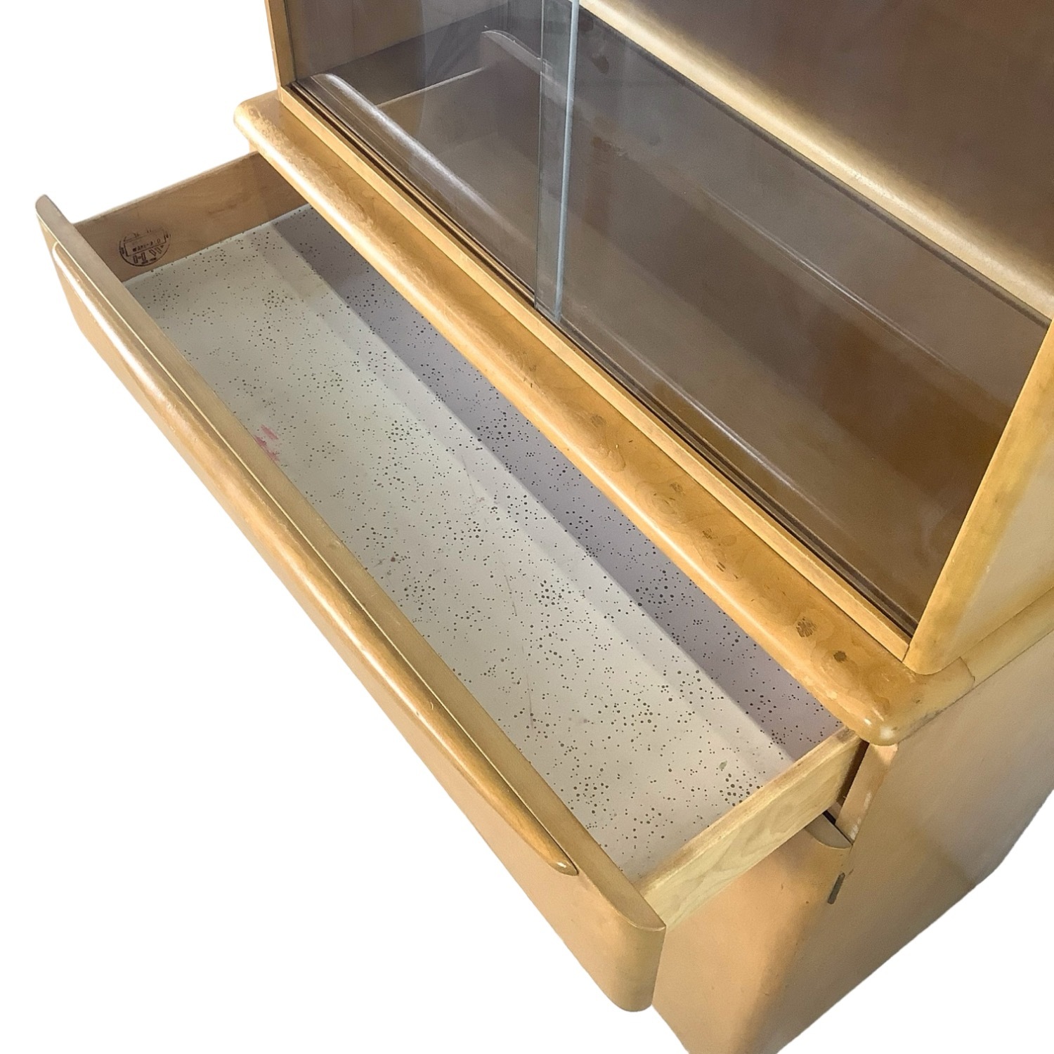 Heywood-Wakefield Display Cabinet Wheat - image-18