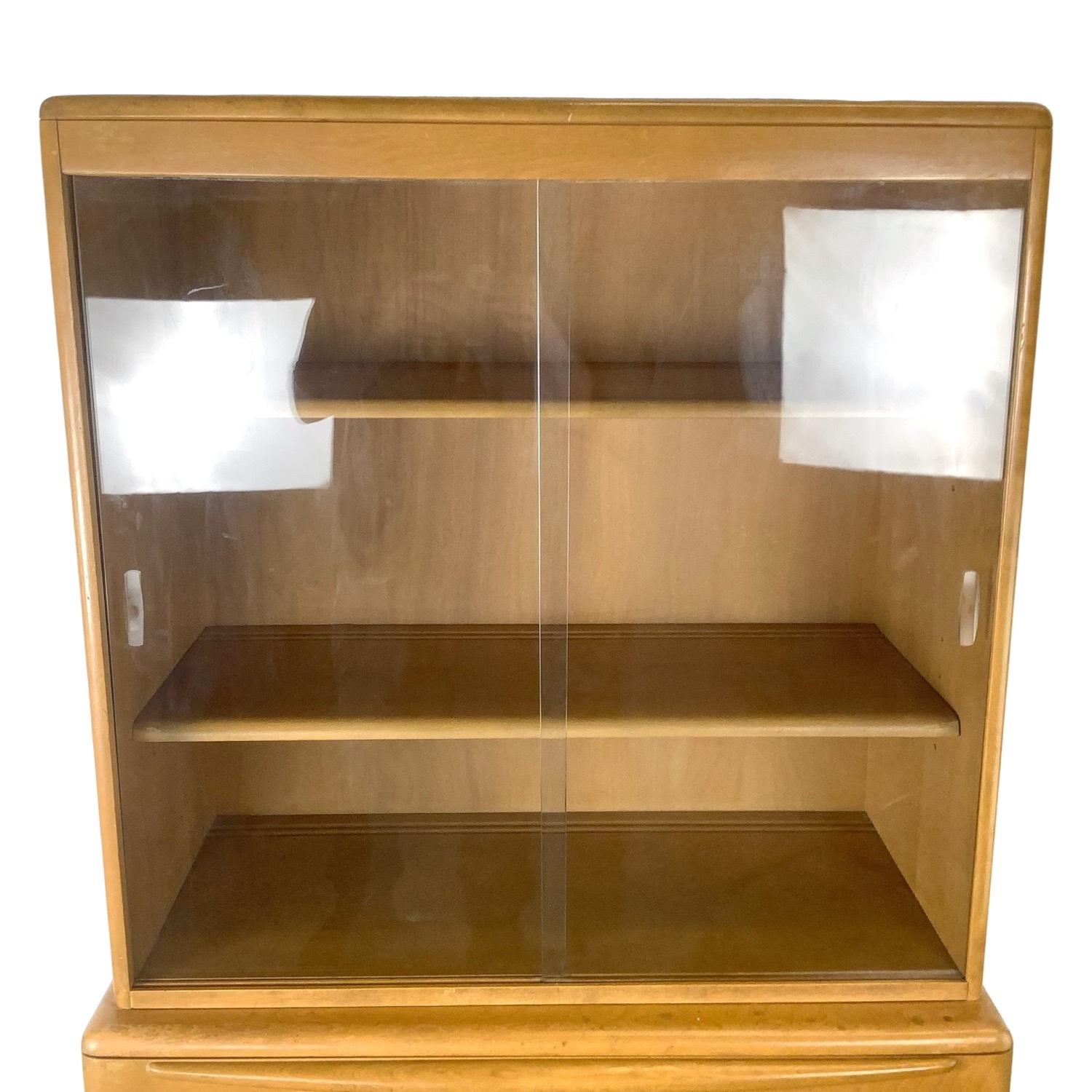 Heywood-Wakefield Display Cabinet Wheat - image-10