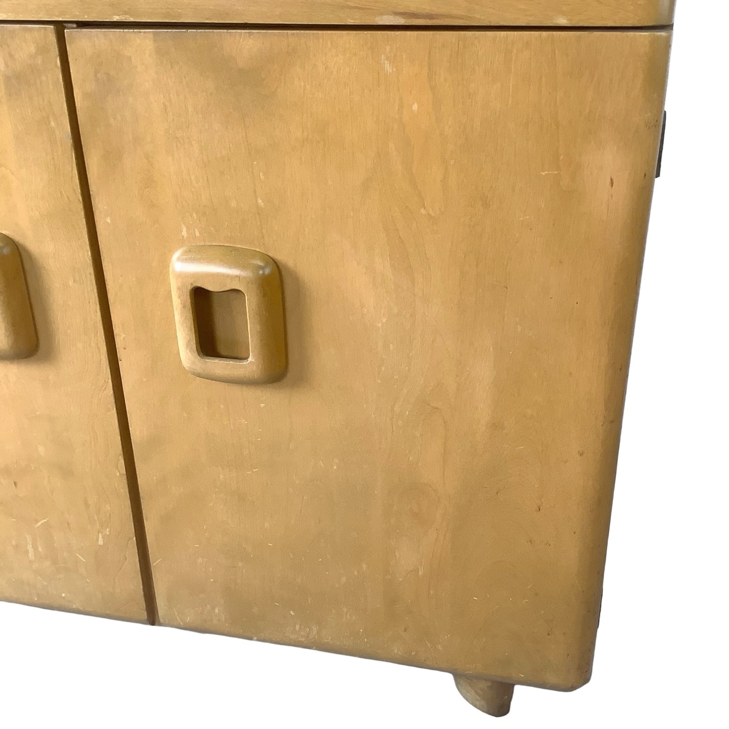 Heywood-Wakefield Display Cabinet Wheat - image-16