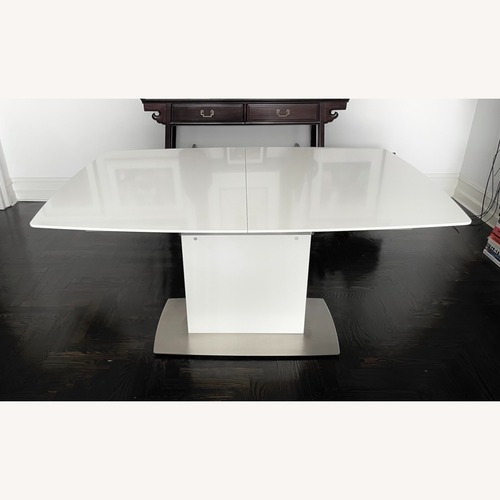 Used BoConcept Milano Extendable Dining Table for sale on AptDeco