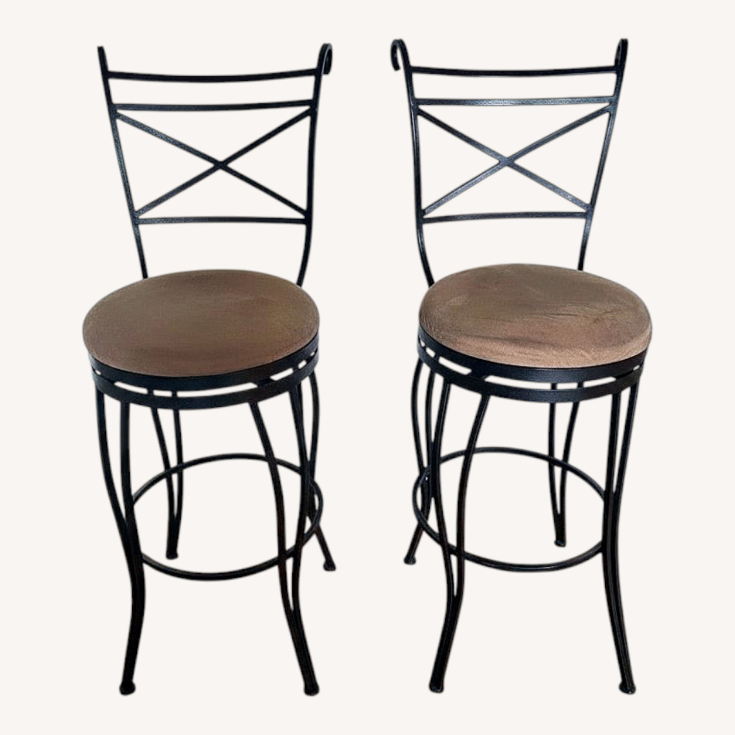 Perfect Island Chairs - image-0