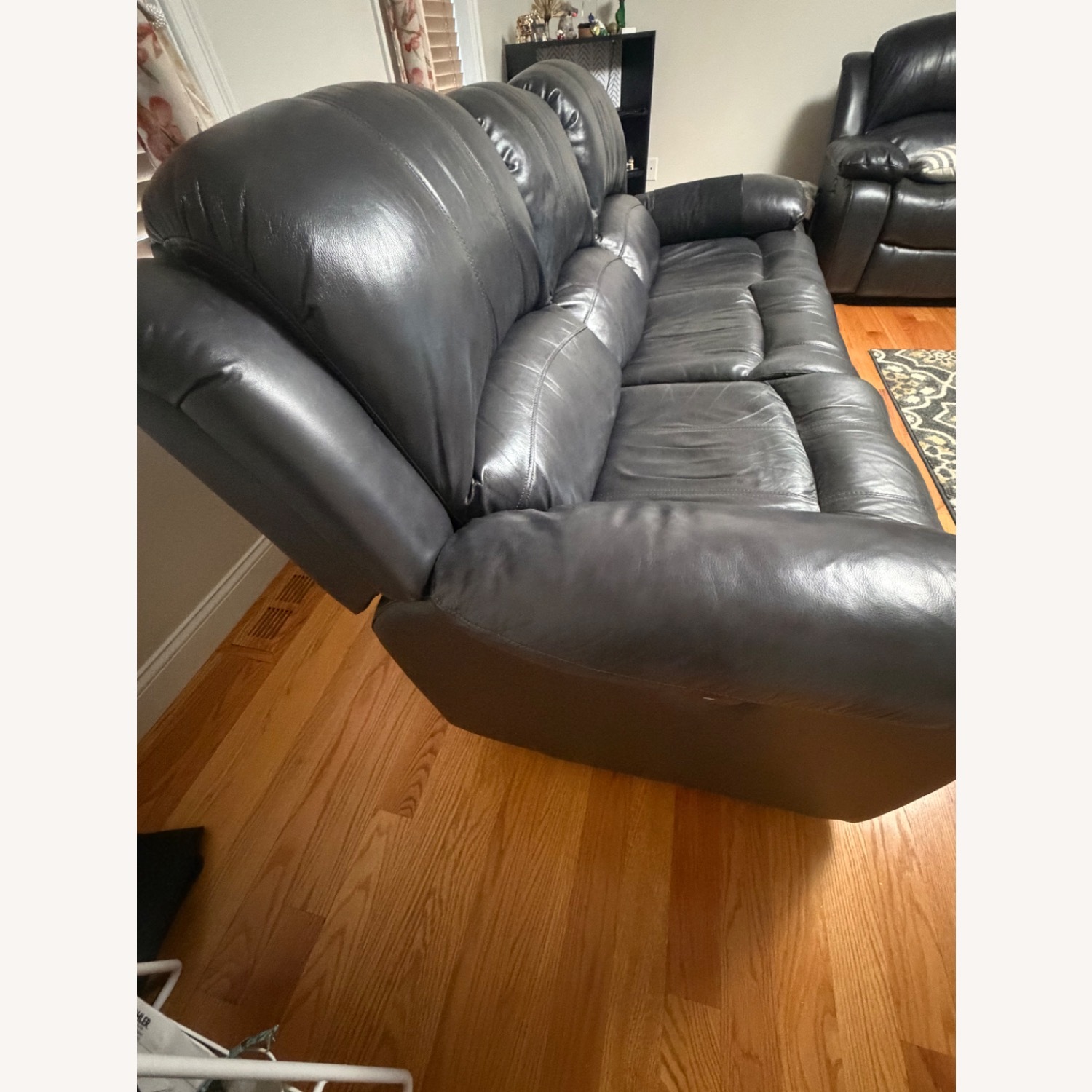 Bob's Discount Furniture Dark Gray 3+ Seater Sofa - image-6
