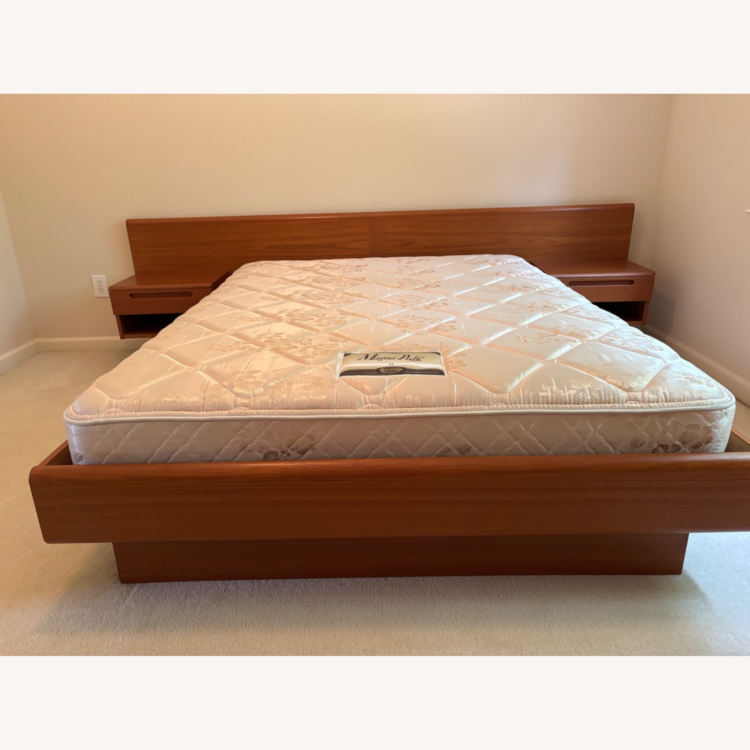 Mid-Century Modern Queen Bed - image-3