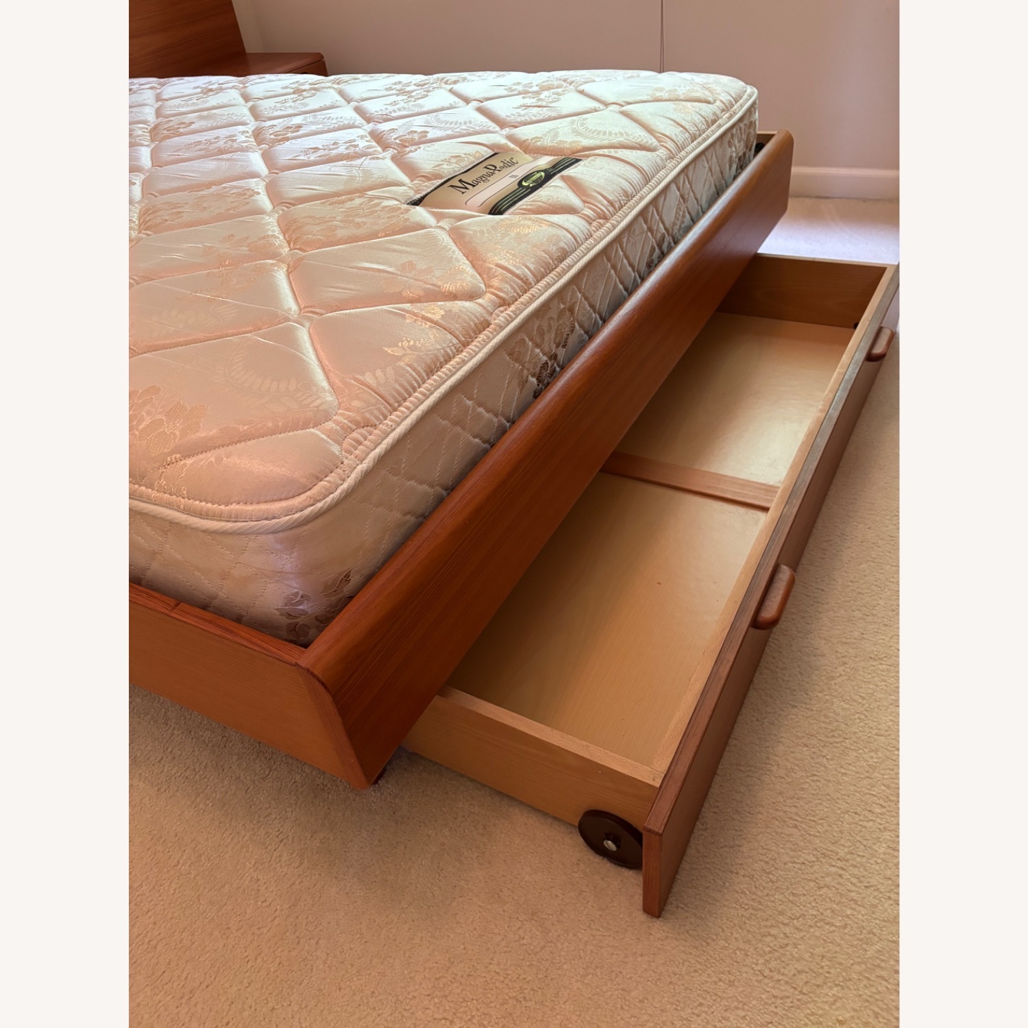 Mid-Century Modern Queen Bed - image-6