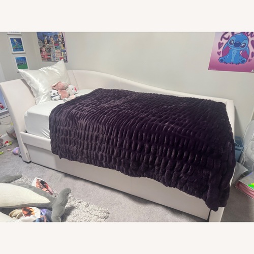 Used Walmart White Faux Leather Twin Daybed w Rollout Trundle for sale on AptDeco