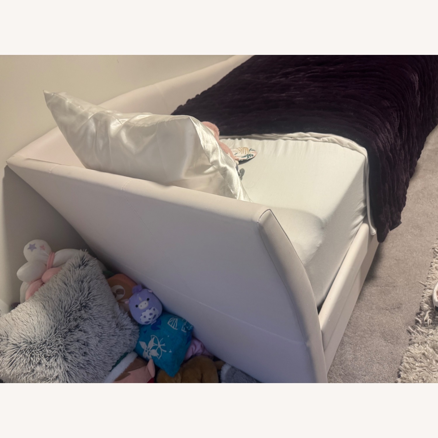 Walmart White Faux Leather Twin Daybed w Rollout Trundle - image-2