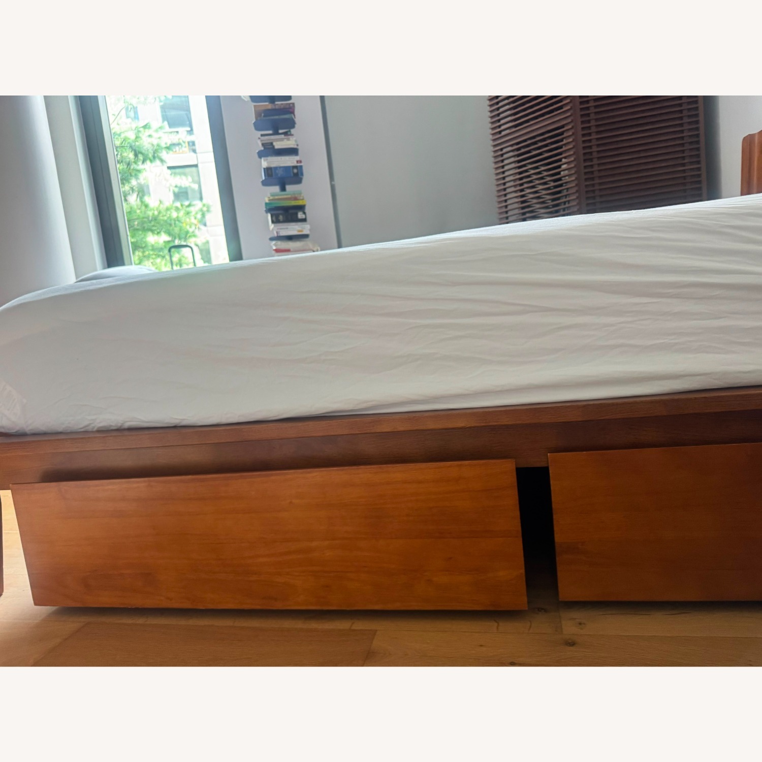 Thuma Dark Brown Wood Queen Bed - image-3