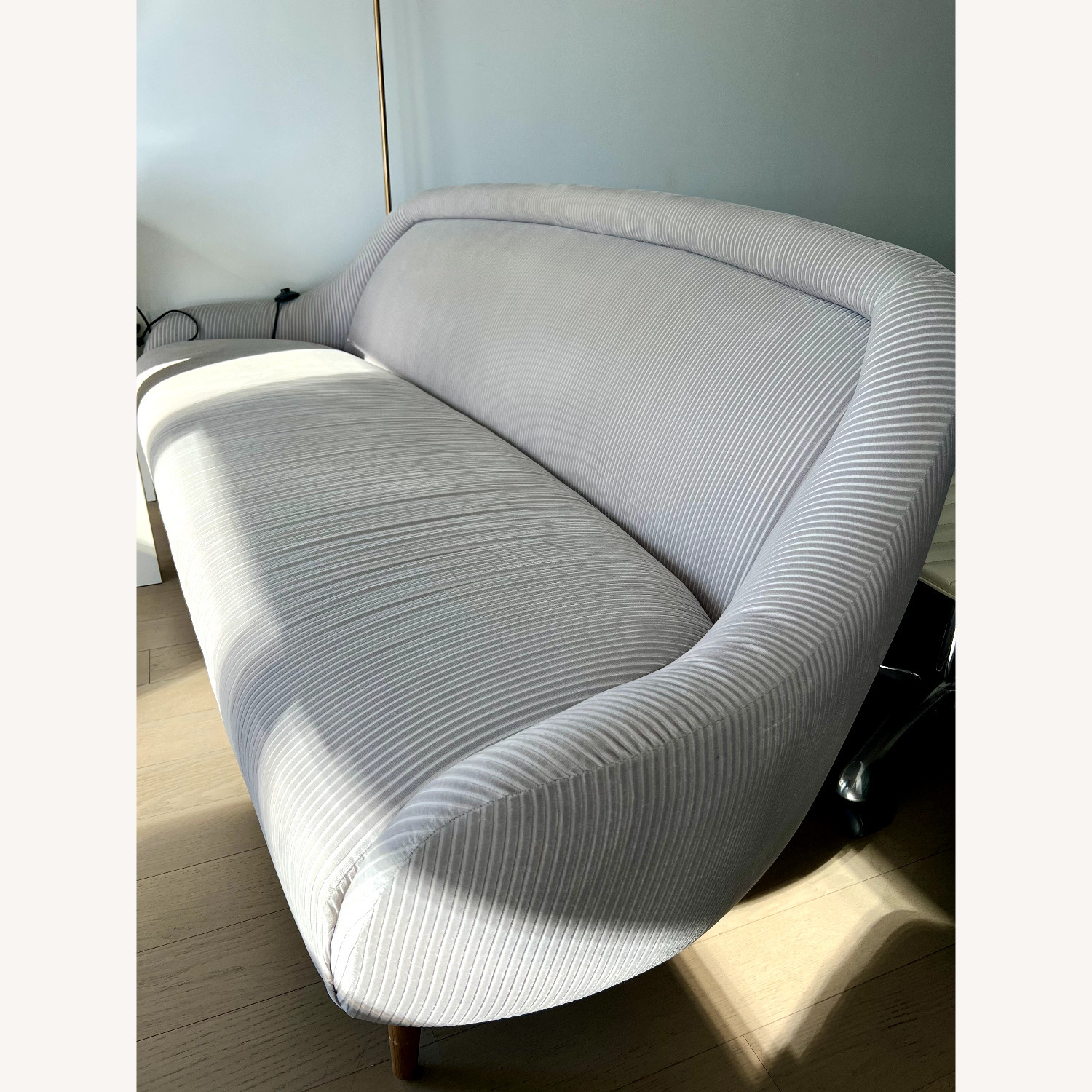 Crate & Barrel Light Gray/Purple 3+ Seater Sofa - image-5