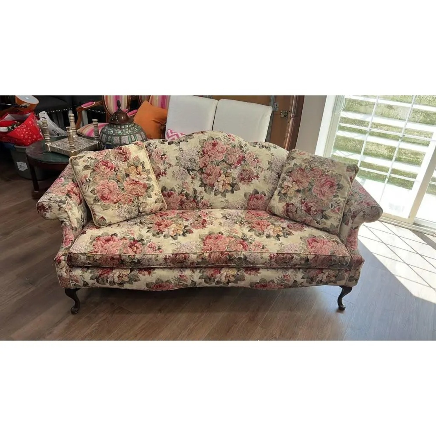 Vintage Floral Sofa Carved Claw and Ball Feet - image-3