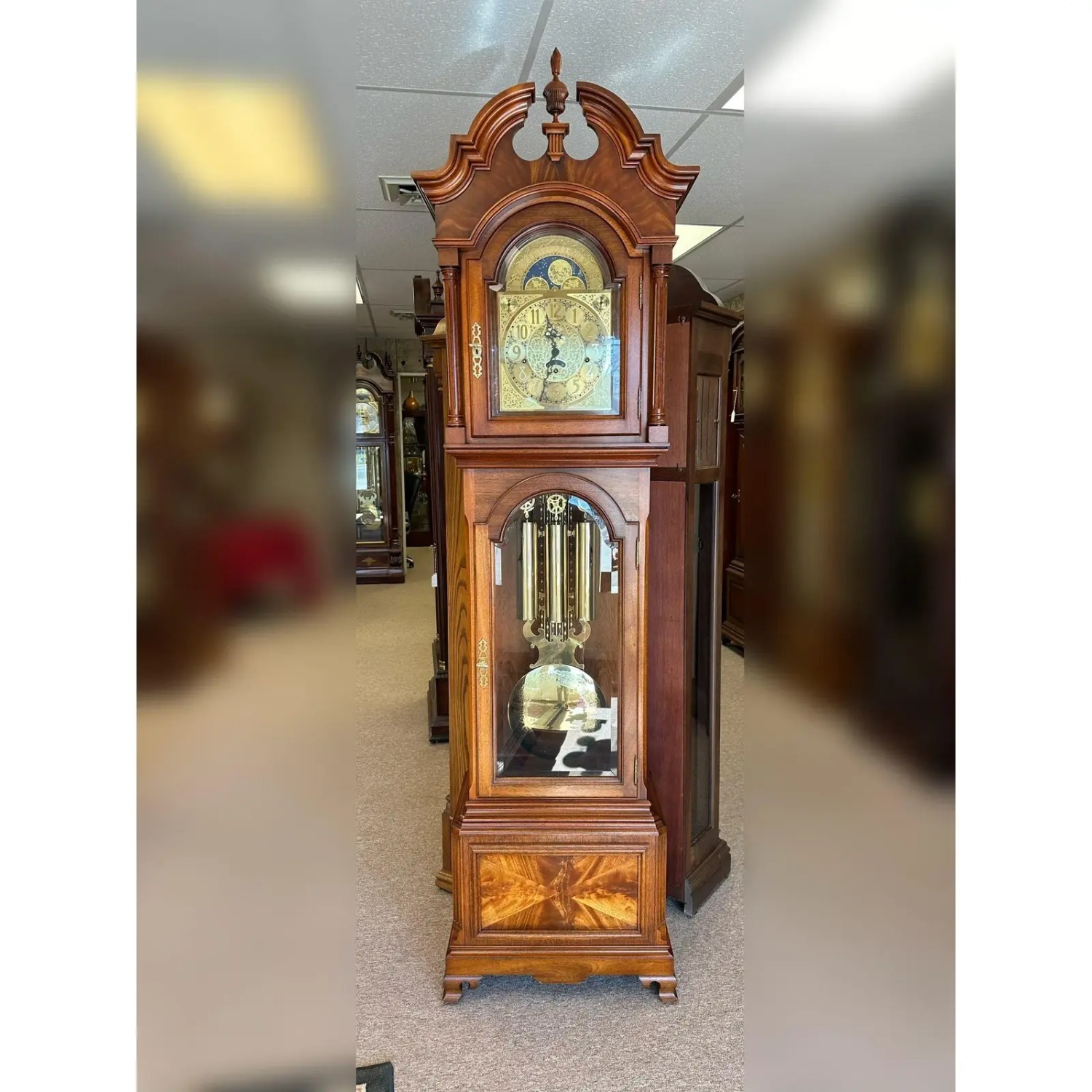 Heritage Heirlooms Pinch-Waist Mahogany Clock - image-2
