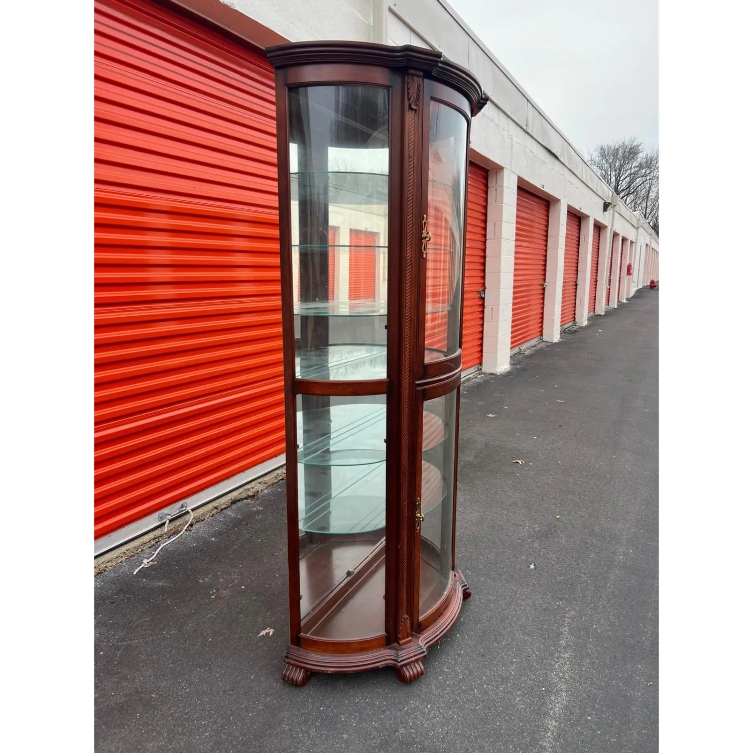 Pulaski Bowed Glass Illuminated Curio Cabinet - image-6