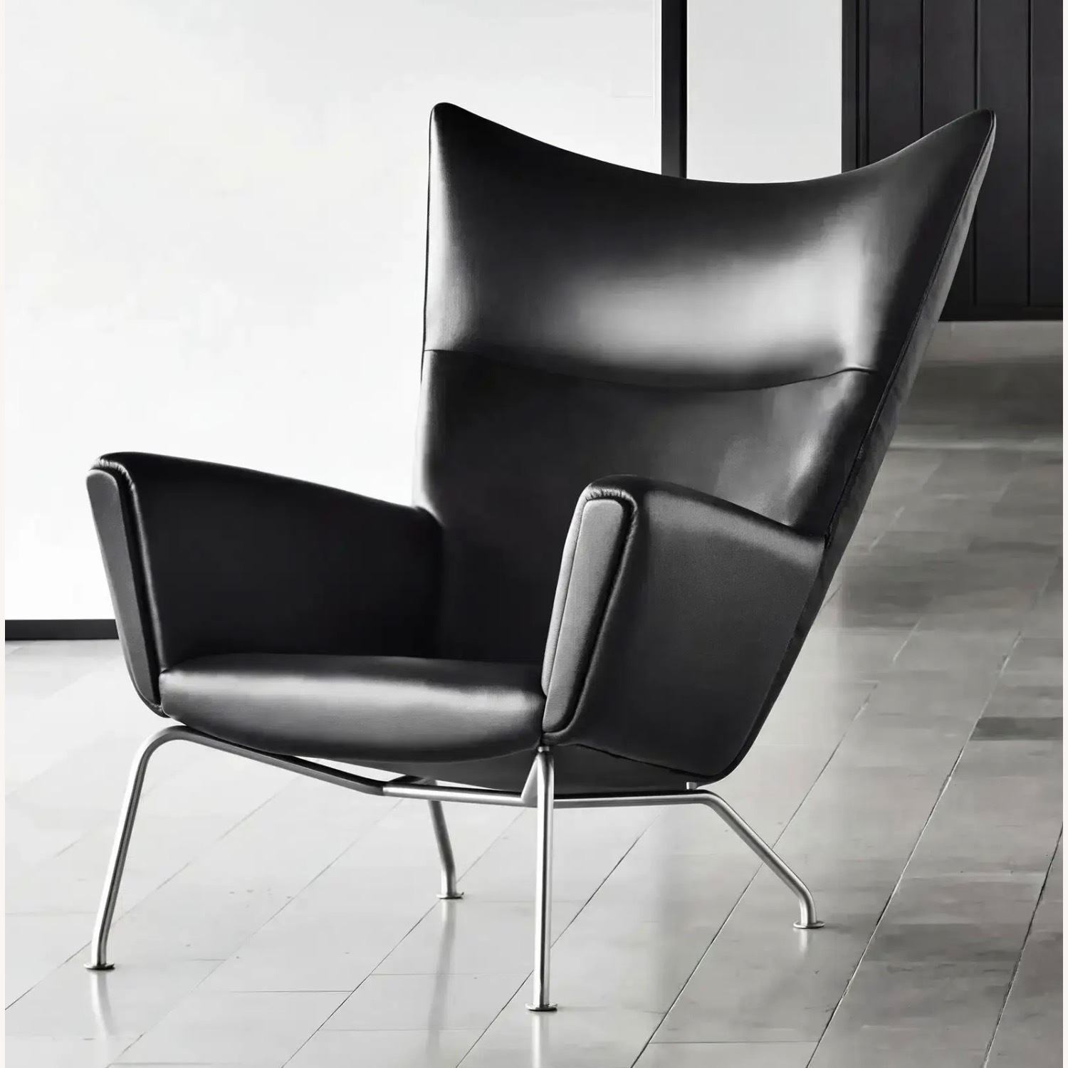 Hans J. Wegner Wing Chair - image-2