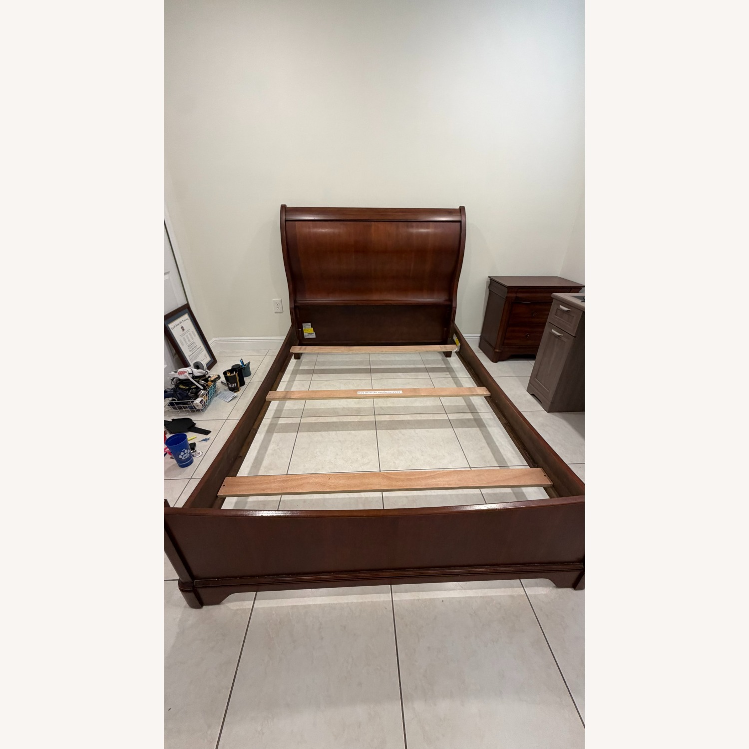 Cherry Wood Sleigh Full Size Bedframe - image-1