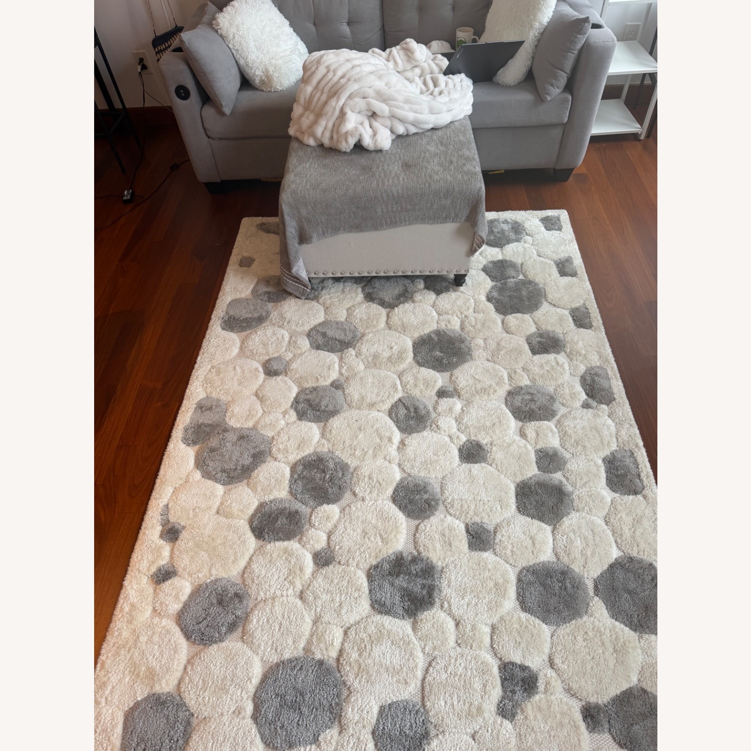 Home Depot Area Rug 5' x 7.6' - image-1